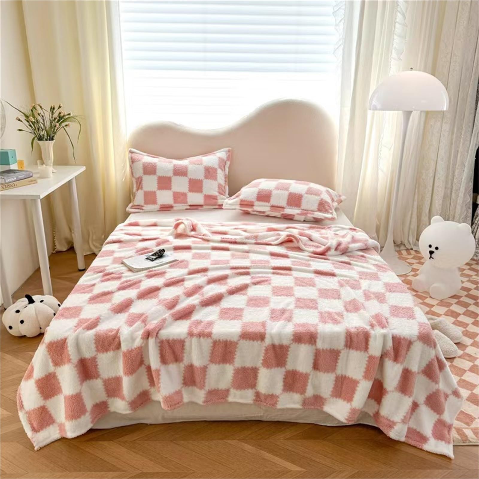 LLiuvcc Cozy Plush Throw Blanket，Nap Blanket，Fluffy Warm Plush Blanket for Bed Sofa Living Room，Suitable for All Seasons(Color2,200x230cm)