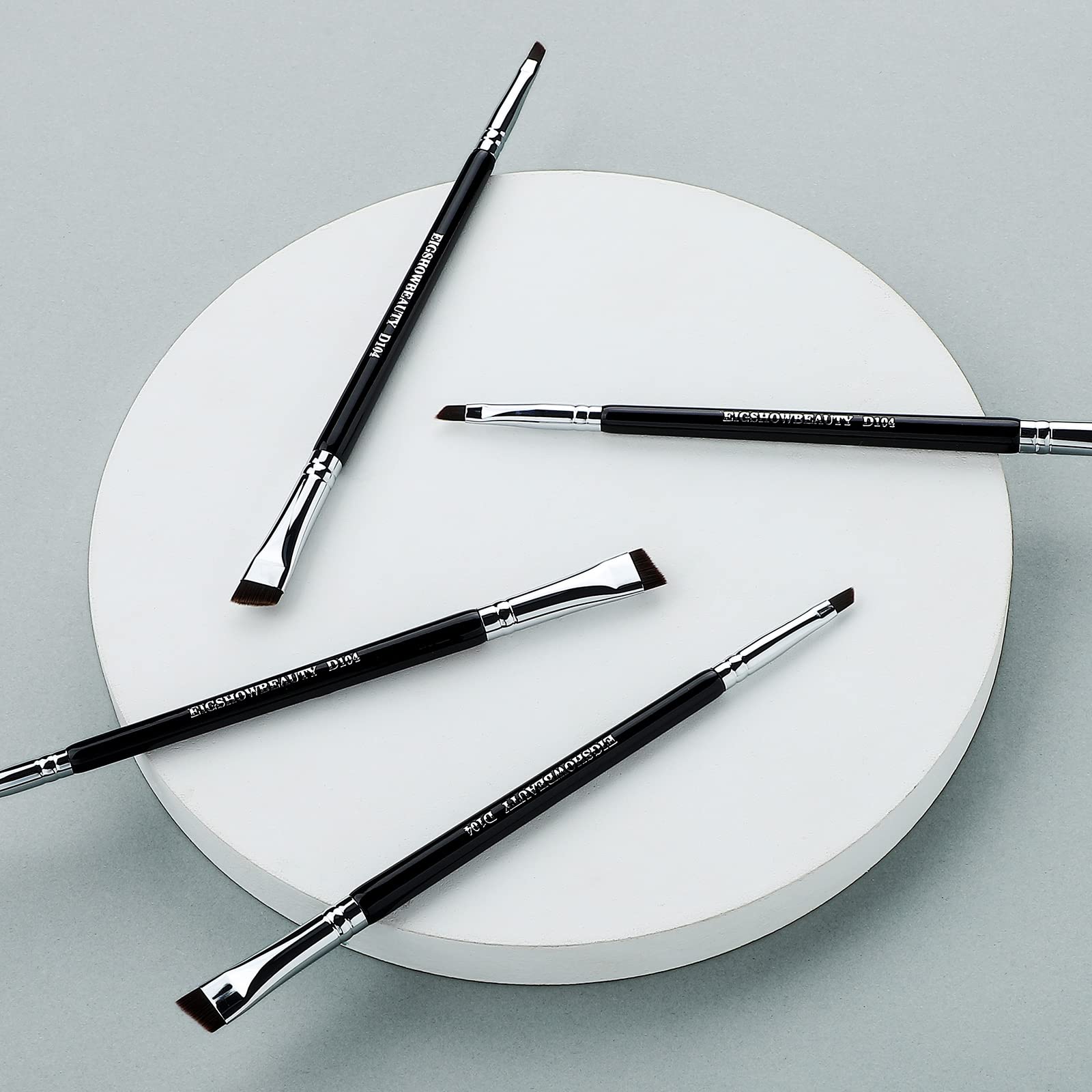 EIGSHOW Pennello per sopracciglia e pennello per eyeliner, trucco a doppia estremità, pennello per sopracciglia angolato, eyeliner ultrafine(D104)