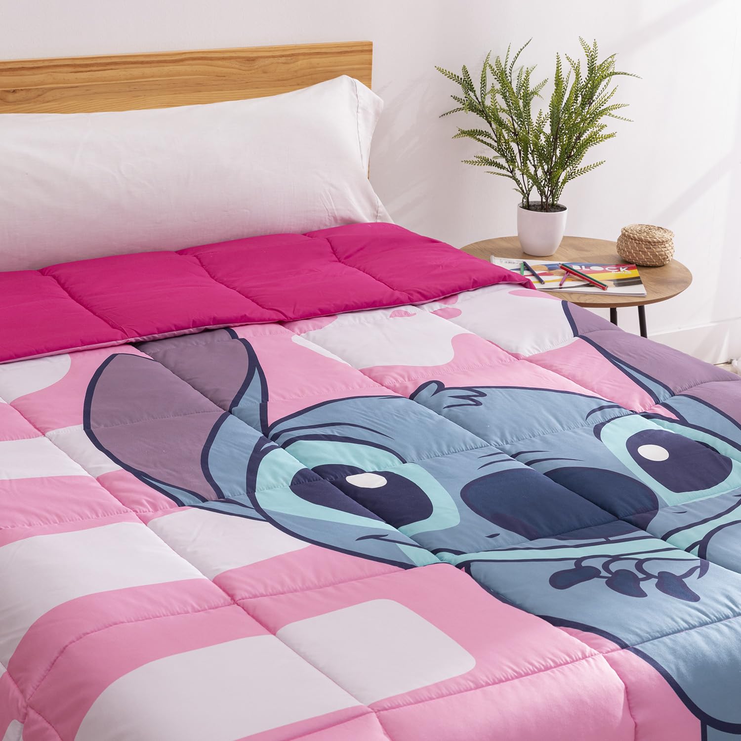 Acomoda Textil - Edredón Nórdico Infantil Estampado, Tejido Suave y Acolchado, Cálido y Ligero para Invierno para Cama de 90 a 105 cm. (Lilo y Stitch Flowers, Cama 90 cm)