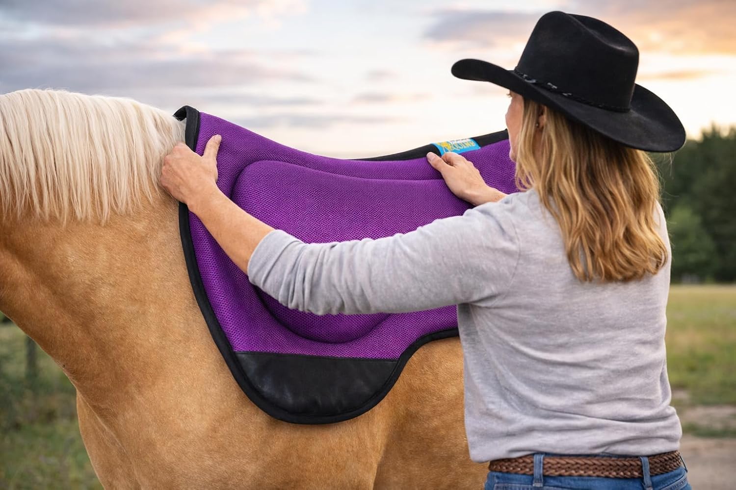 CHALLENGER 27"x18" Western Round Skirt Barrel Neoprene Saddle Pad Purple 39199PR