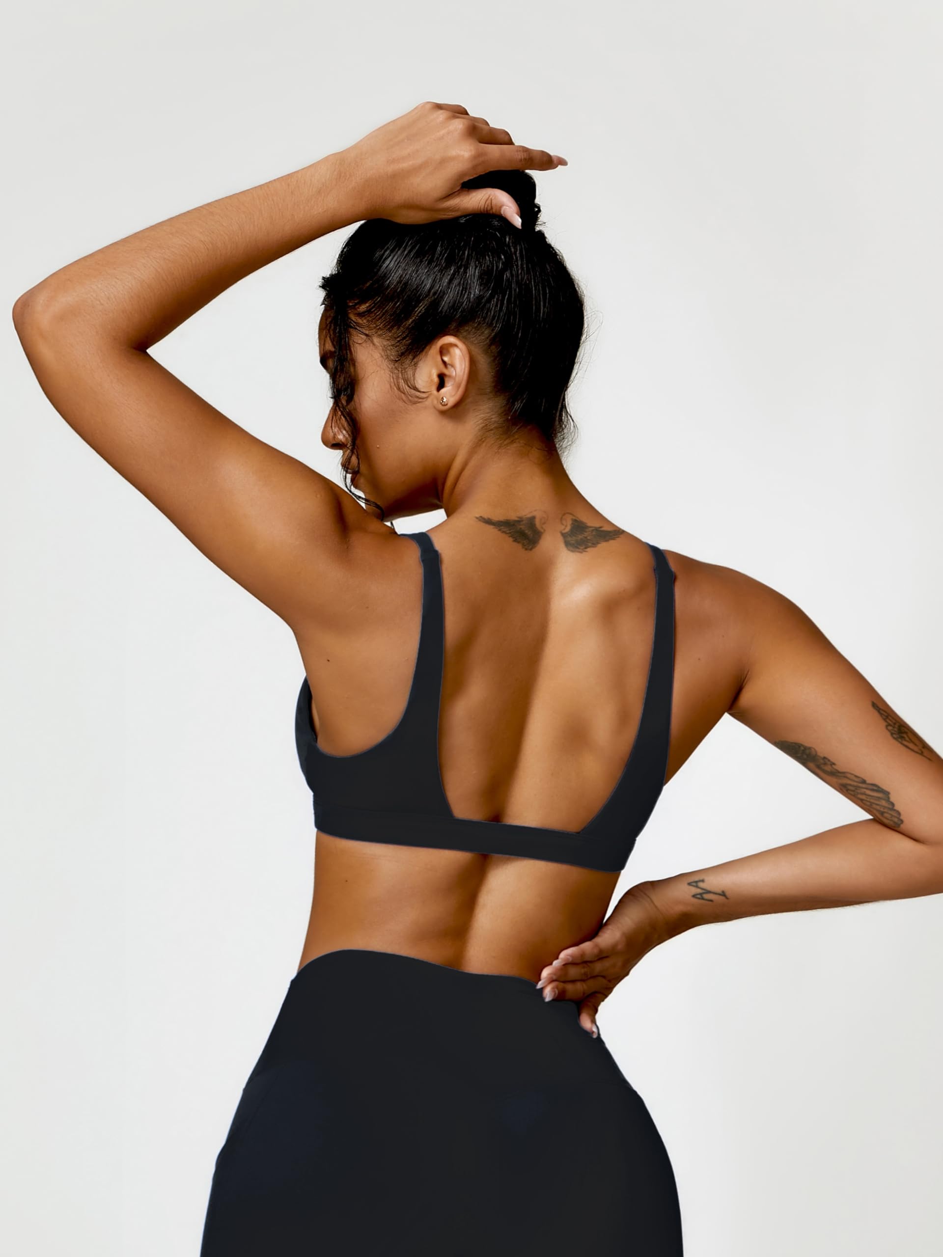 ABOCIW Deep V Neck Sports Bras for Women Padded Low Impact Fitness Yoga Bra U Back Wireless Gym Workout Bra Crop Top Black Small