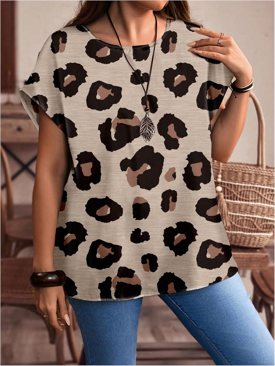 SOLY HUX Women's Plus Size Blouse Leopard Print Short Sleeve Round Neck Summer Casual Tops - Image 4