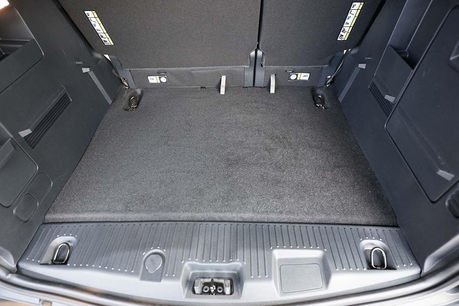 MTM Vasca Baule per Ford Courier Tourneo 2024- Protezione Bagagliaio su Misura con Antiscivolo, Resistente, Facile da Lavare e Inodore, cod. 11681