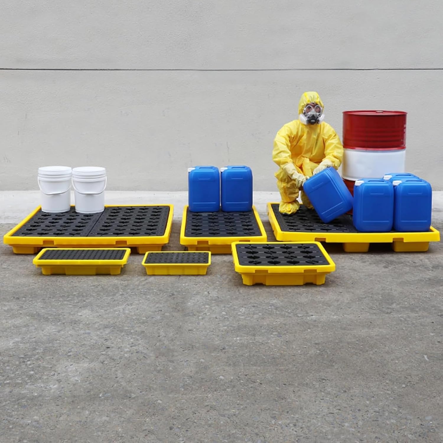 Spill Containment Pallet, Spill Platform with Removable Flat Grate and Drain Outlet, 25kg/40kg Load Capacity, Stackable Design and Durable, For Bucket Placing Of Industry, Laboratory, Storage