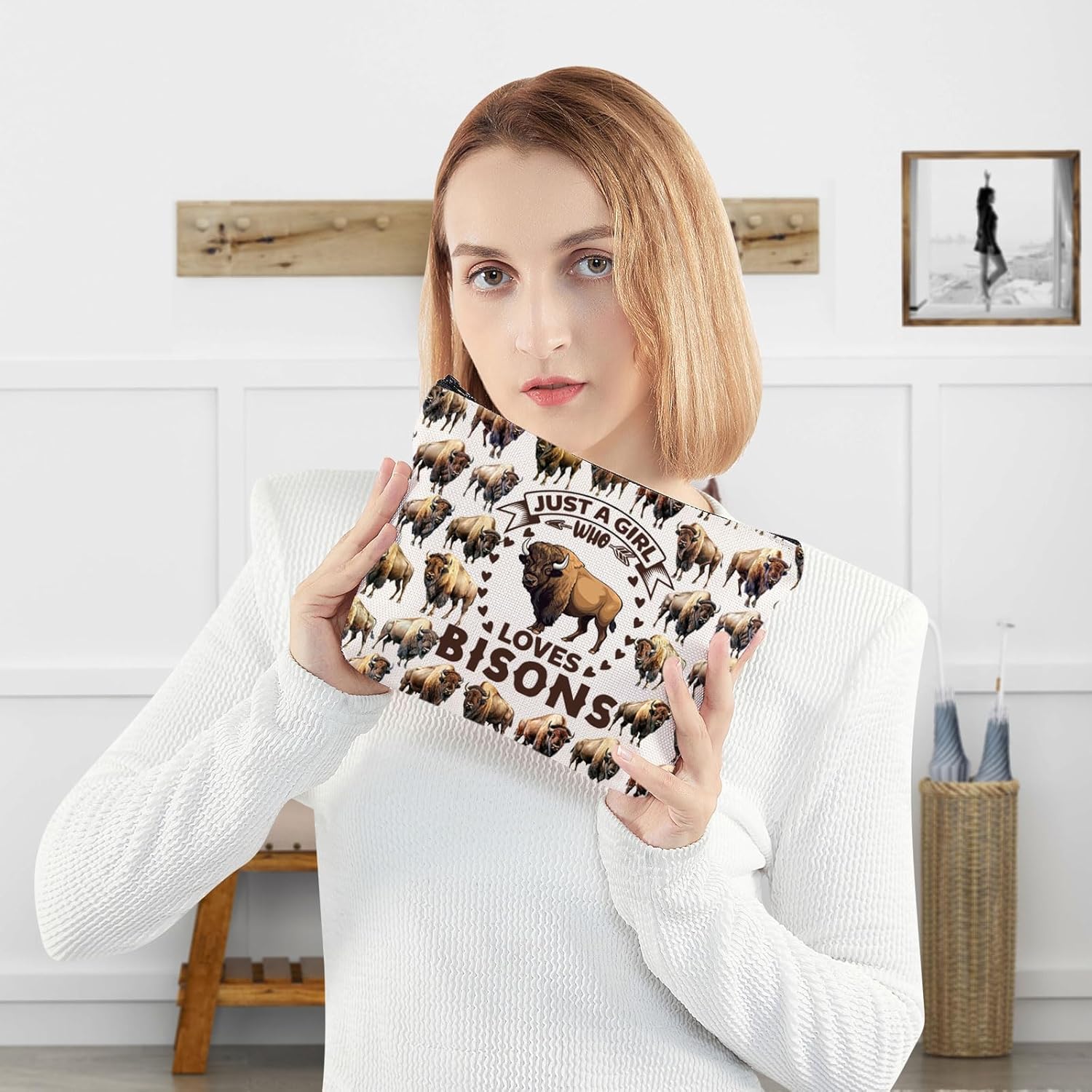 WZMPA Funny Bison Cosmetic Makeup Bag Animal Lover Gift Just A Girl Who Loves Bison Makeup Zipper Pouch Bag Bison Lover Gift For Women Girls (Loves Bison F) - Image 4