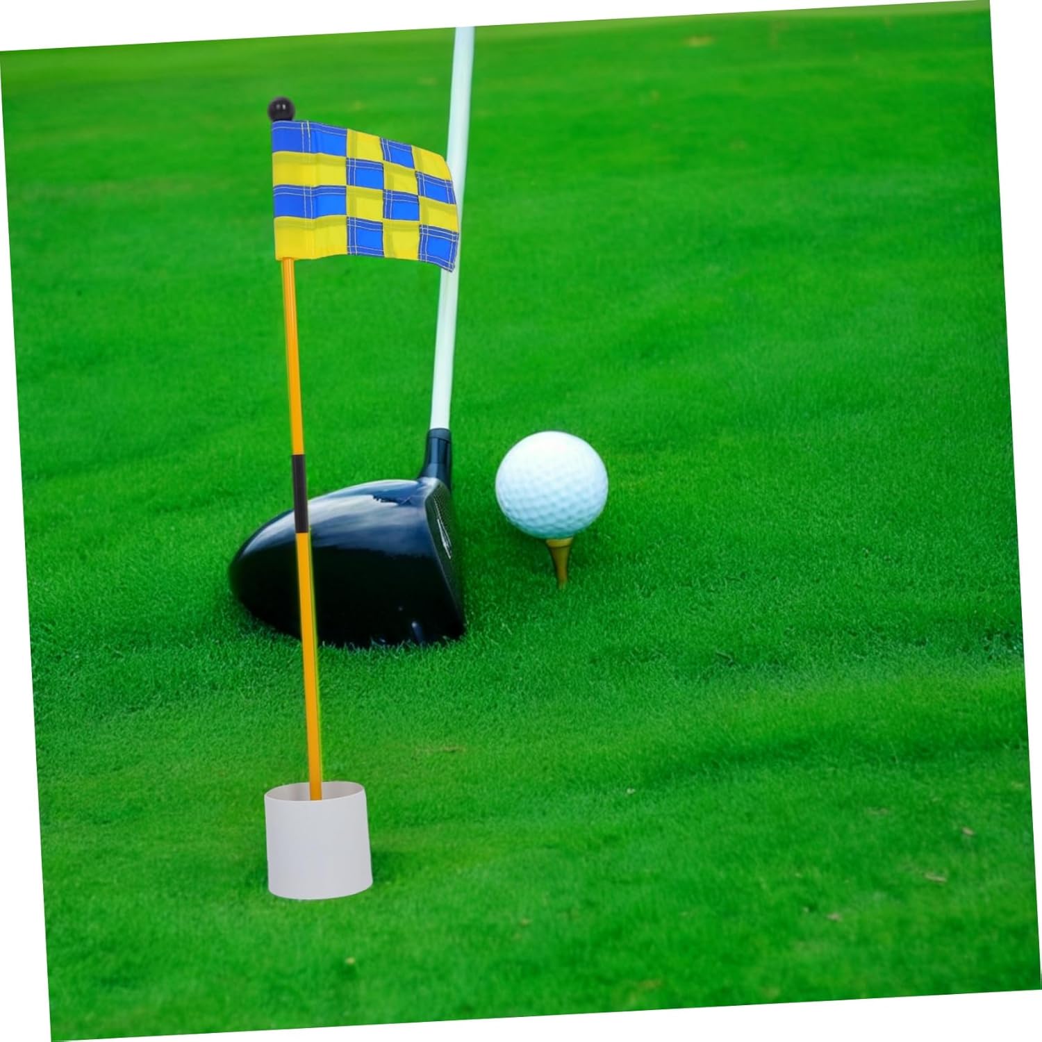 Yardwe Golf Hole Flags Lightweight Assembly Golfing Practice Kit with Durable Poles for Backyard Use for Skill