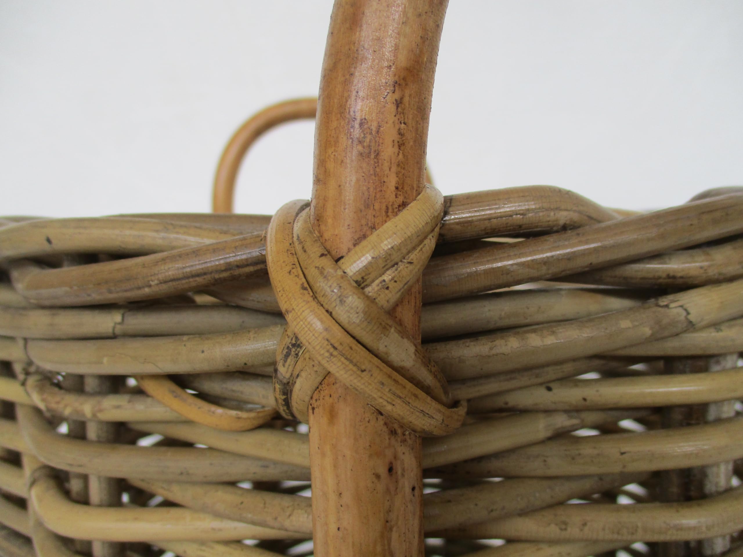 Resistente Cesto in Vimini Rattan Porta Vaso per Piante da Giardino - Artigianale ed Ecosostenibile - Coprivaso dal Design Rustico Intrecciato con Manici, Ideale per Interno ed Esterno CM 35X38 H