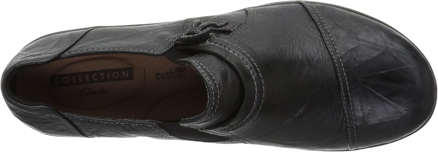 Clarks Women's Cheyn Madi Loafer, Black Scrunch Leather, 5 M US