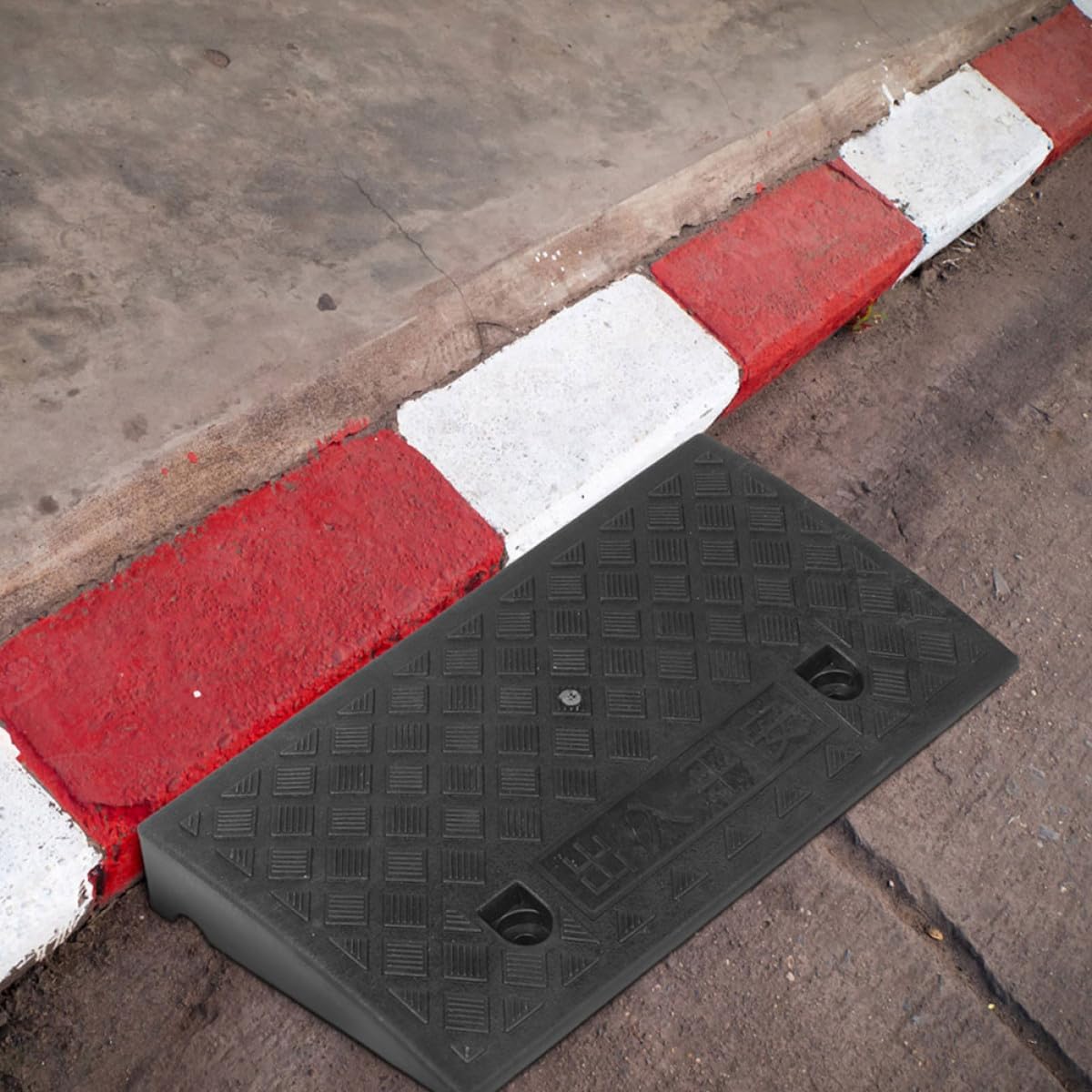 Rubber Wheelchair Ramp and Driveway Curb Ramp for Cars 5cm High Suitable for Trucks Scooters and Lawn Mowers