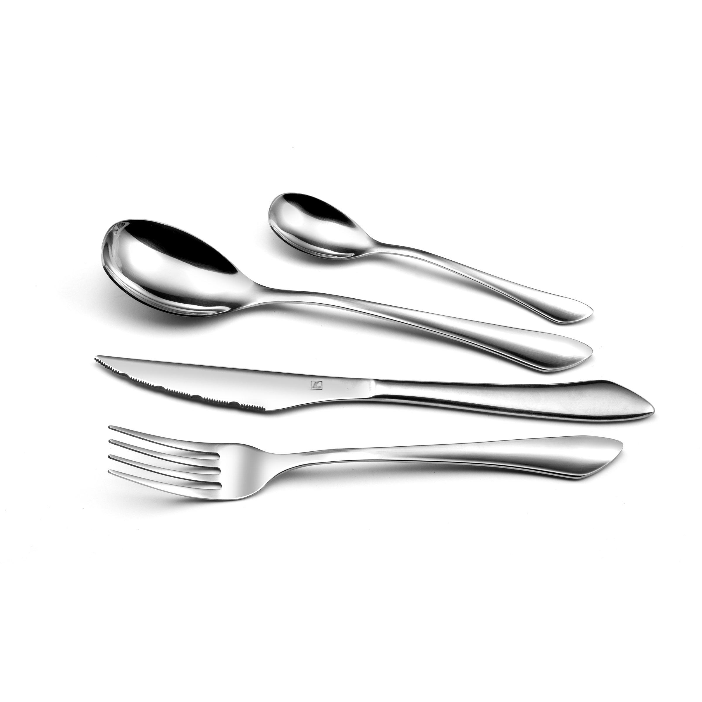 Amazon Basics Service de table 18 pièces - Lignes modernes, pour 6 personnes & Amefa Instinct Ménagère 24 pièces - Coffret 6 personnes, Acier inoxydable, Finition brillante, 13,7 x 7 x 26,5 cm