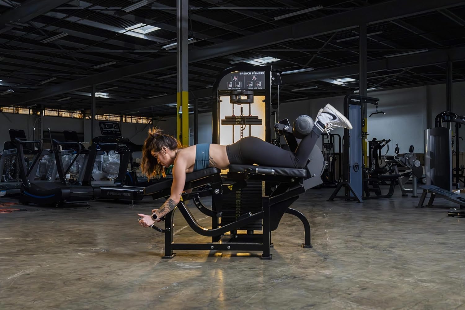 French Fitness Tahoe Prone Leg Curl / Leg Extension Machine - Heavy-Duty, Space-Saving Design, Adjustable Backrest & Leg Roller, Smooth Nylon Cables (264 lbs Weight Stack)