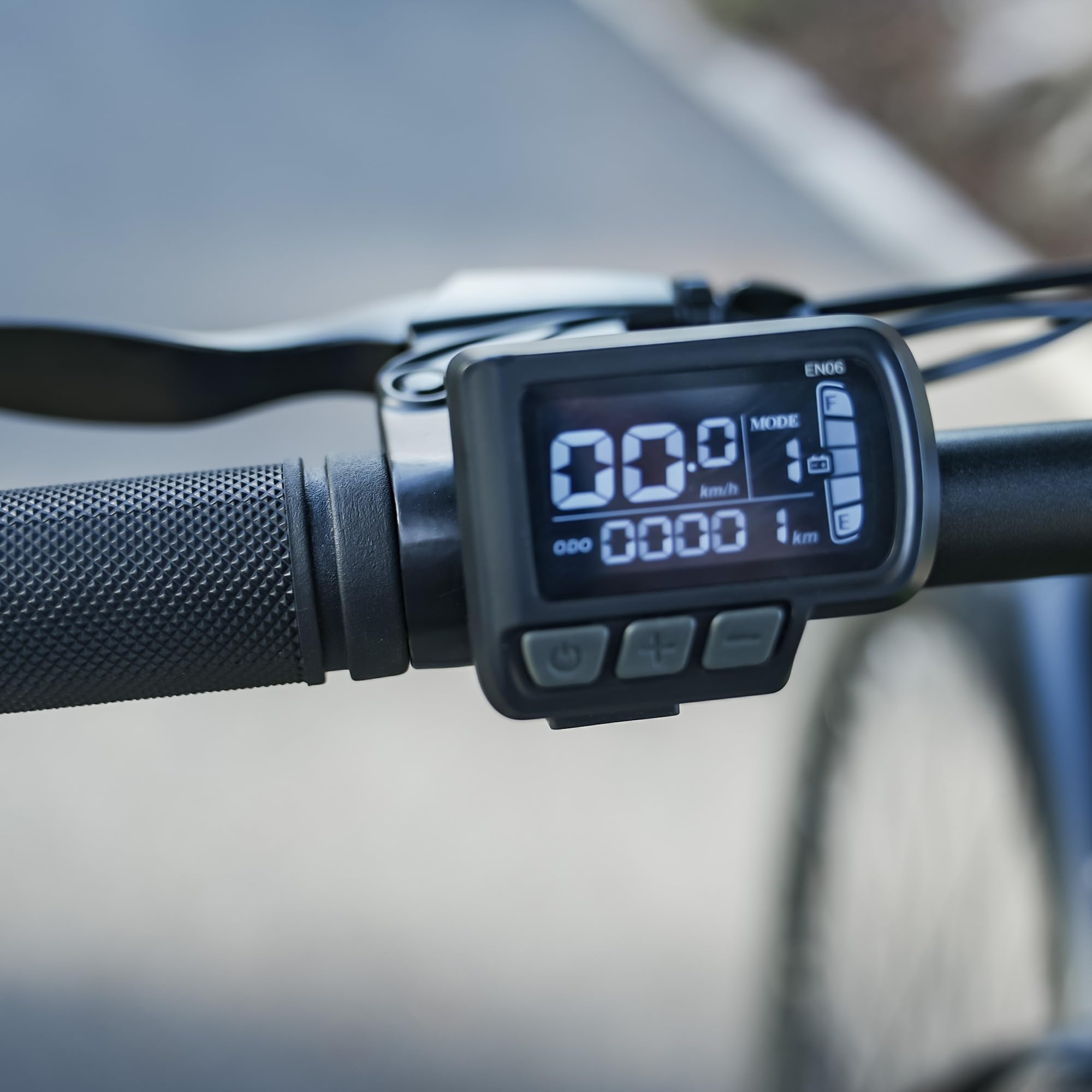 C3 Vélo Électrique de Ville et VTC Adulte Homme/Femme – Moteur 250W, Batterie Amovible 48V 10.4Ah, Autonomie 70km, 7 Vitesses, Pneus 700C, Fourche Suspendue, Écran LCD