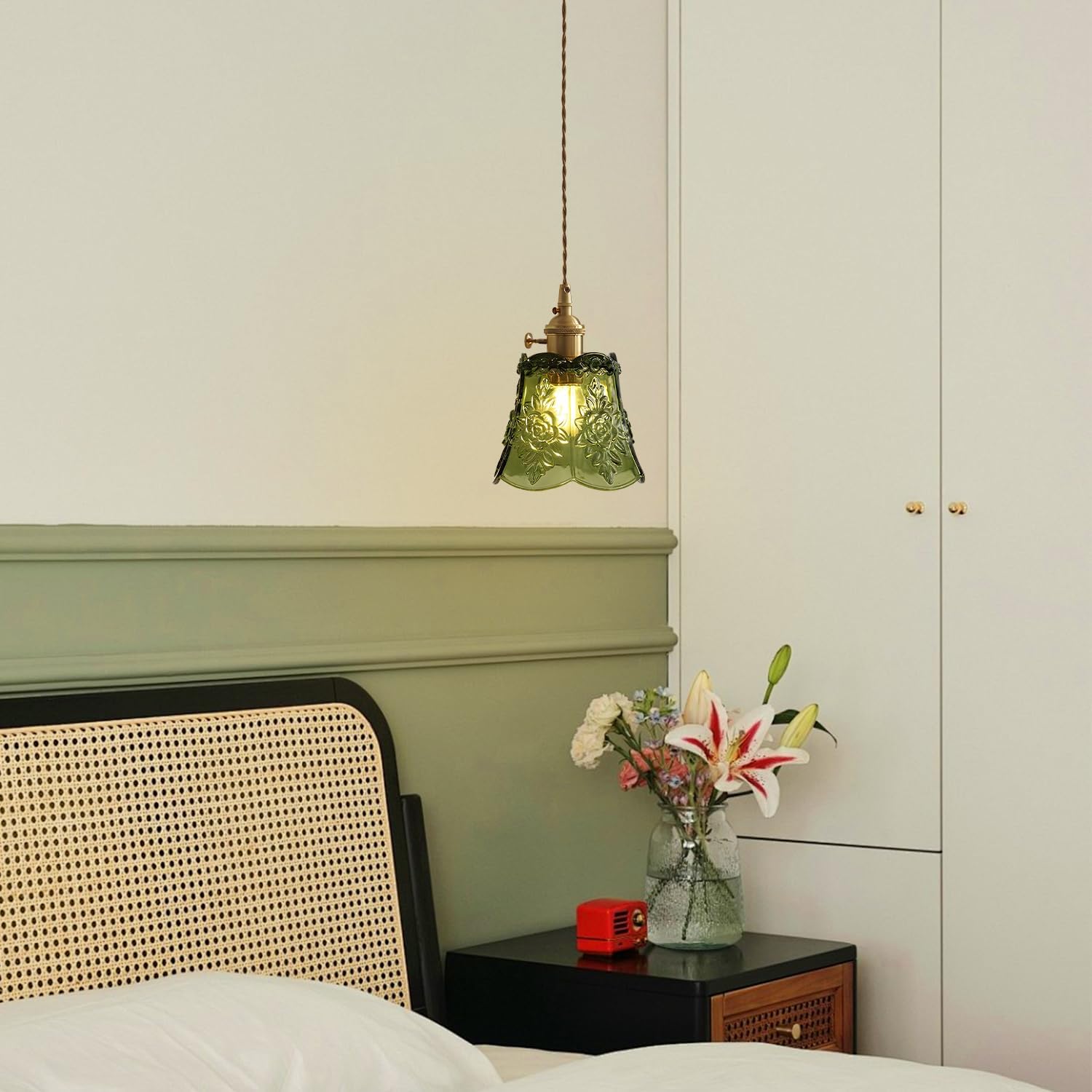BOKT Mini Green Glass Pendant Lights Fixture Kitchen Lighting Fixtures Ceiling Hanging Vintage Dining Light Fixtures with Flower Glass Shape for Bedrooms Indoor