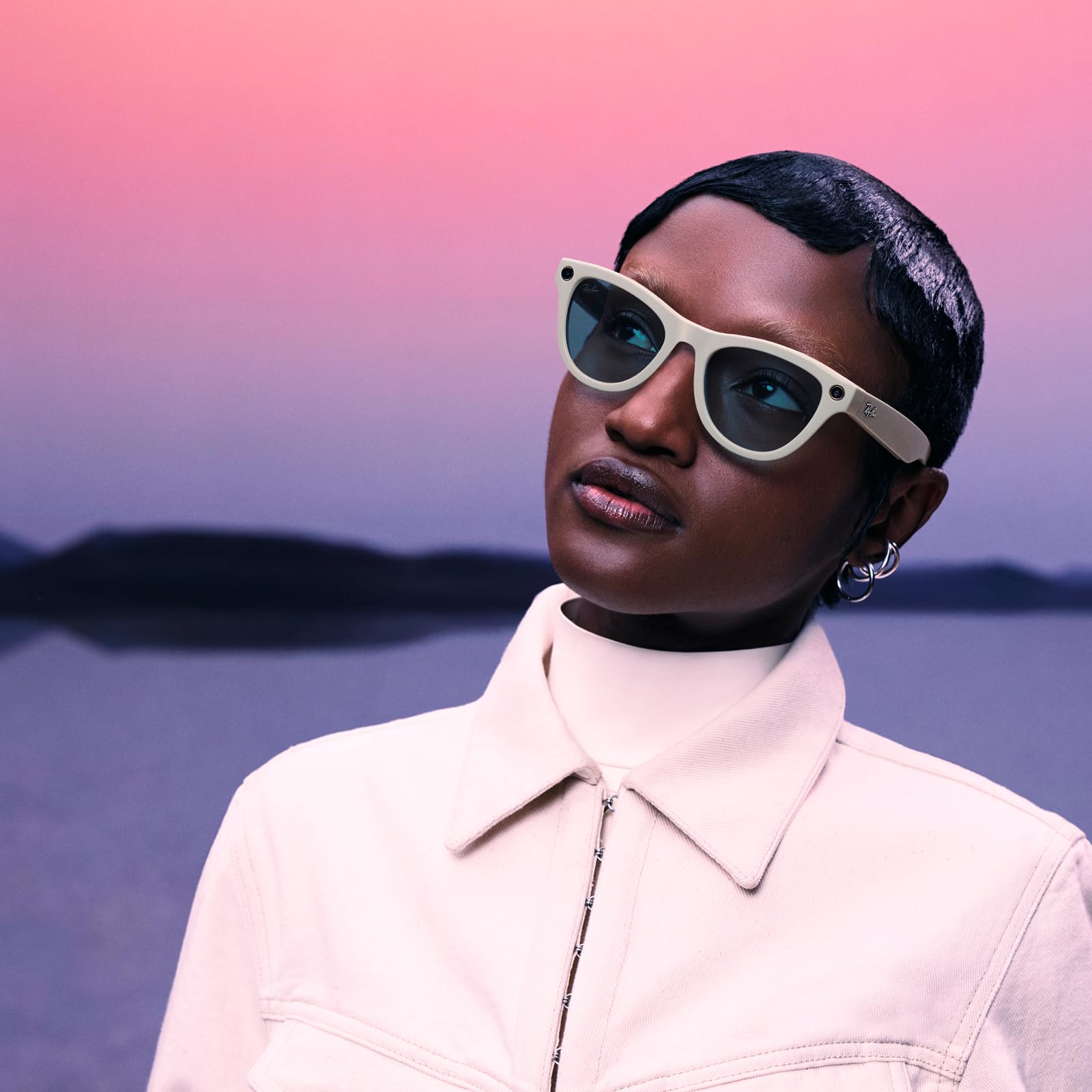 Ray-Ban Meta (Gen 2) Skyler KI-Brille für Herren, Damen — 12 MP Ultra-Weitwinkel-Kamera, 3K Ultra HD Video, Open-Ear Audio, Meta AI — 2X Akkulaufzeit — Glänzend Schwarz / G15 Grüne Gläser