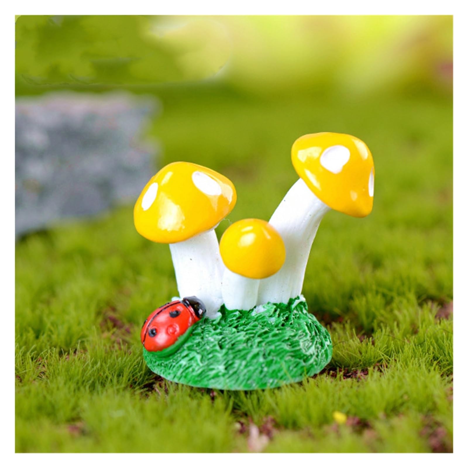 YDMHYLAI Garden Ornaments Miniature Garden Ornament Statue Figurines for Landscape Pot Dollhouse Home Decor, Soft Lightweight(1pc Mushroom Ladybug)