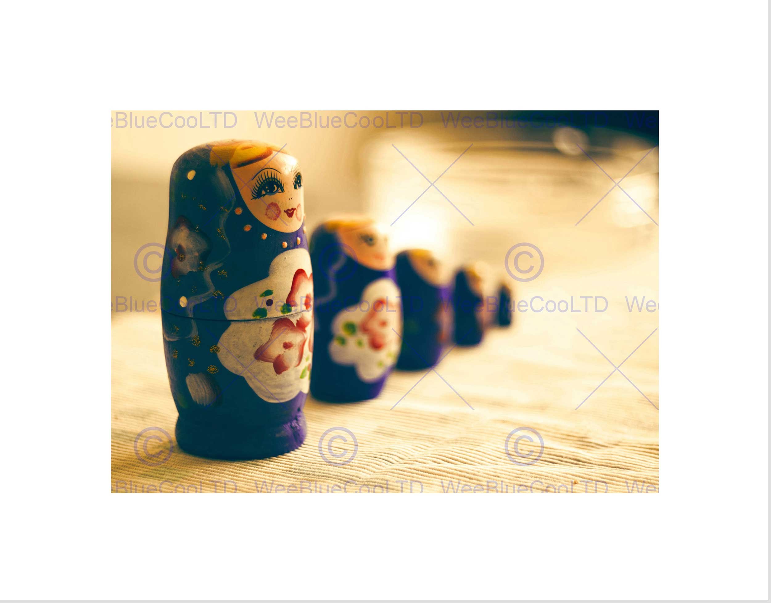 Wee Blue Coo PHOTO MATRYOSHKA NESTING DOLLS RUSSIA BLACK FRAMED ART PRINT PICTURE B12X9122