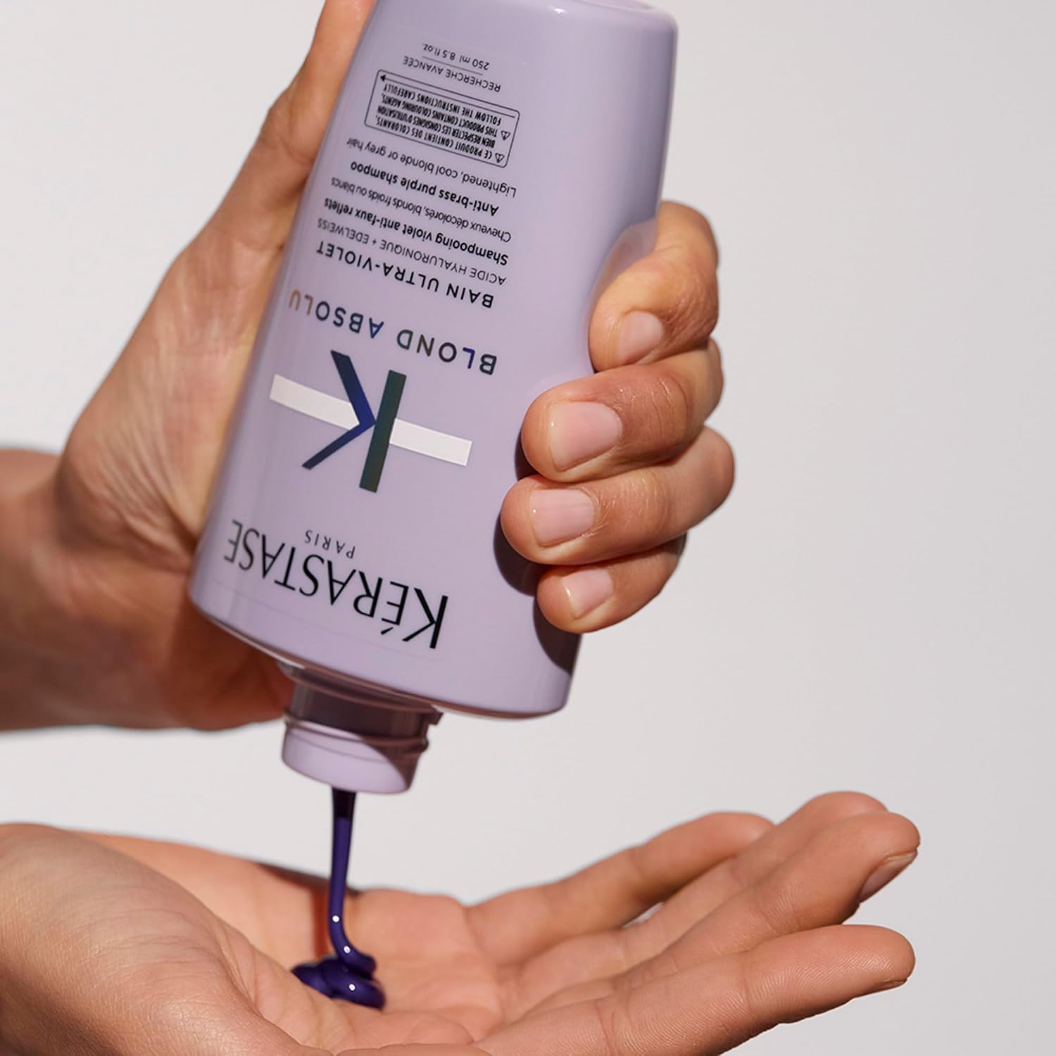 Kérastase Shampoo Blond Absolu Bain Ultra-Violet, Cabelos loiros, descoloridos, Hidratação, neutraliza os tons amarelados, Ácido Hialurônico, Flor de Edelweiss, 250 ml Kérastase Shampoo Blond Absolu Bain Ultra-Violet, Cabelos loiros, descoloridos, Hidratação, neutraliza os tons amarelados, Ácido Hialurônico, Flor de Edelweiss, 250 ml