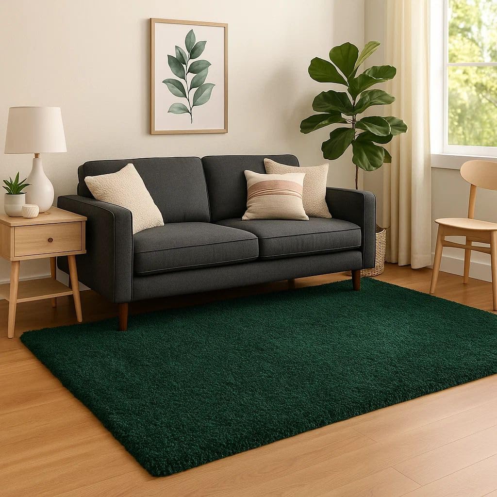 Emerald Green Rug Soft Plush Pile High-Density Comfort Stain Resistant Carpet Bedroom Lounge Hallway Mat Cozy Modern Interior Style Rugs 120cm x 170cm (3ft 11" x 5ft 7")
