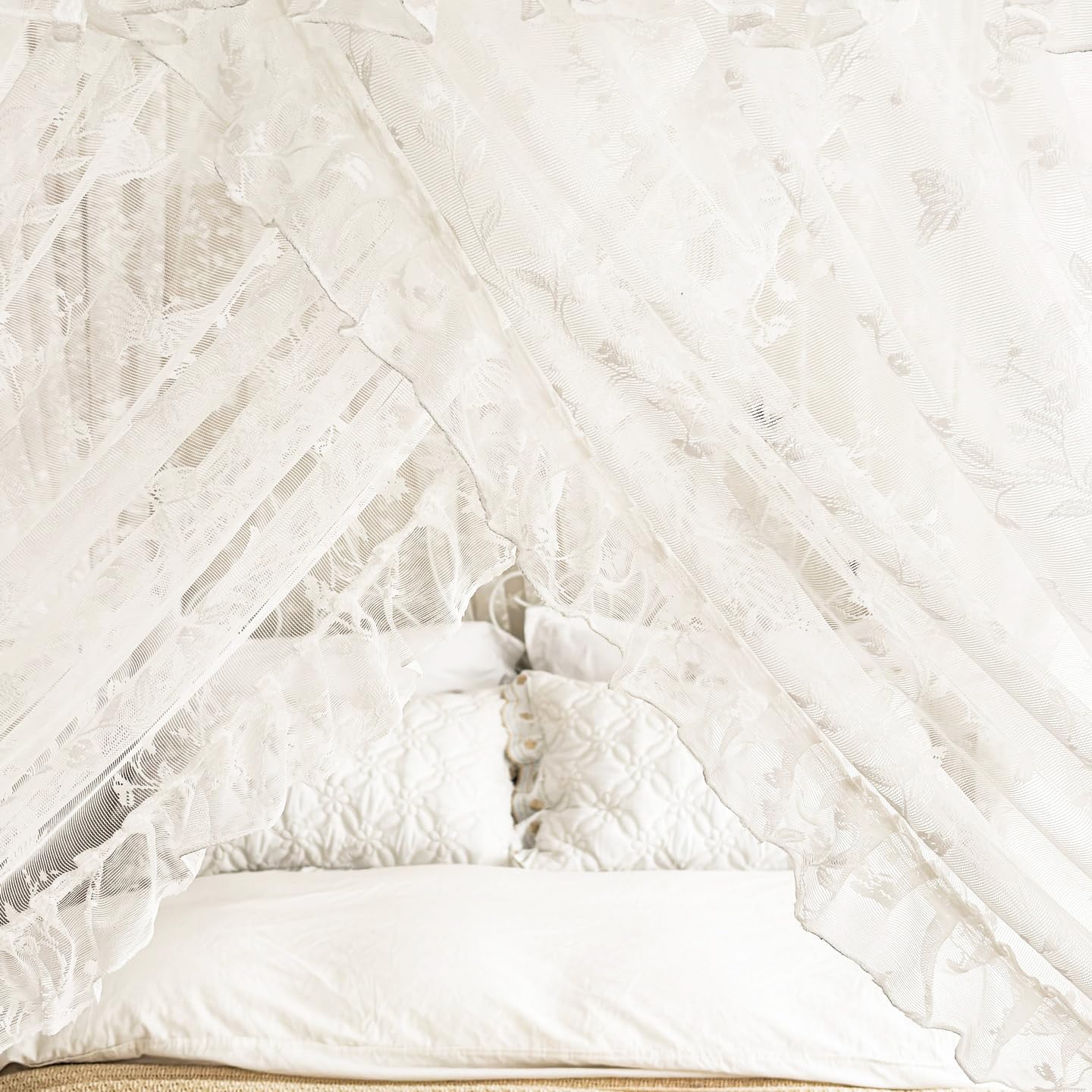 Mengersi Canopy Bed Curtains, 4 Corners Post Bed Canopy Mosquito Net for Girls Adults Bedroom Decoration (White, Queen)