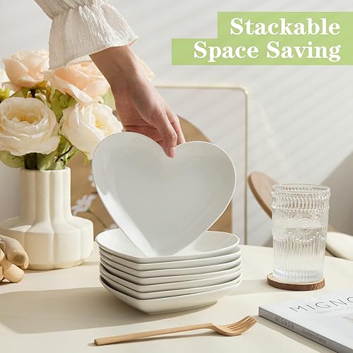 Miniatura 6 de TAMAYKIM Platos de postre de porcelana de 7.5 pulgadas, platos de aperitivo de ensalada en forma de corazón, juego de vajilla pequeña, platos de