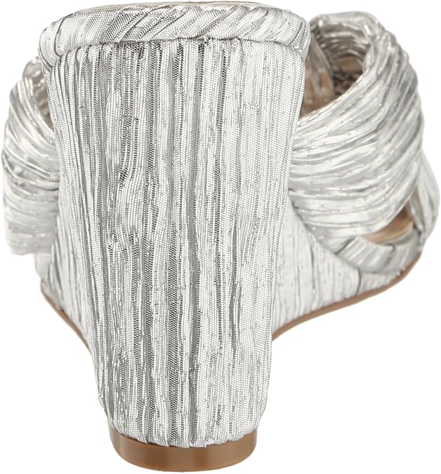 Jewel Badgley Mischka Women's Hype