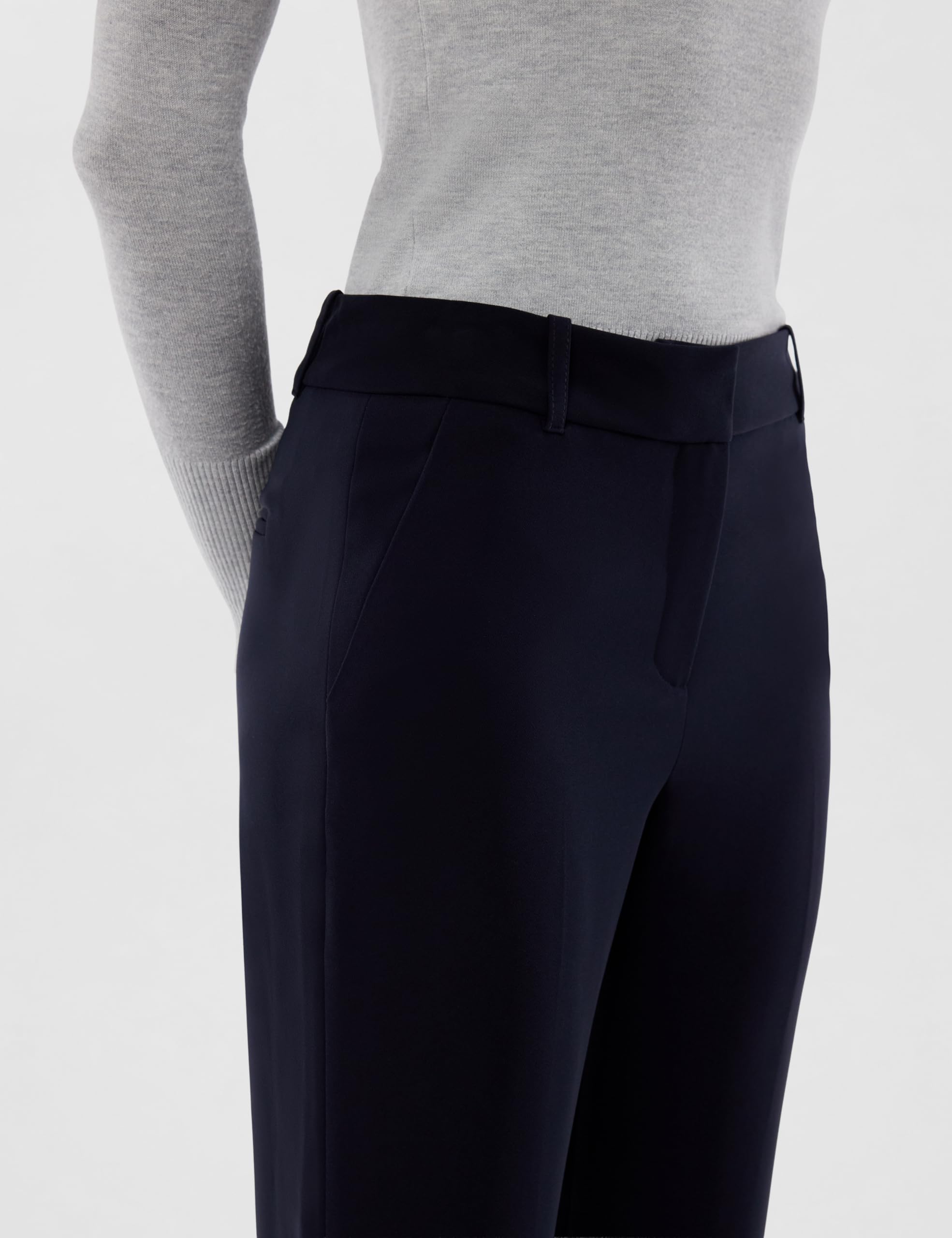 CAROLL Pantalon Droit chic et intemporel