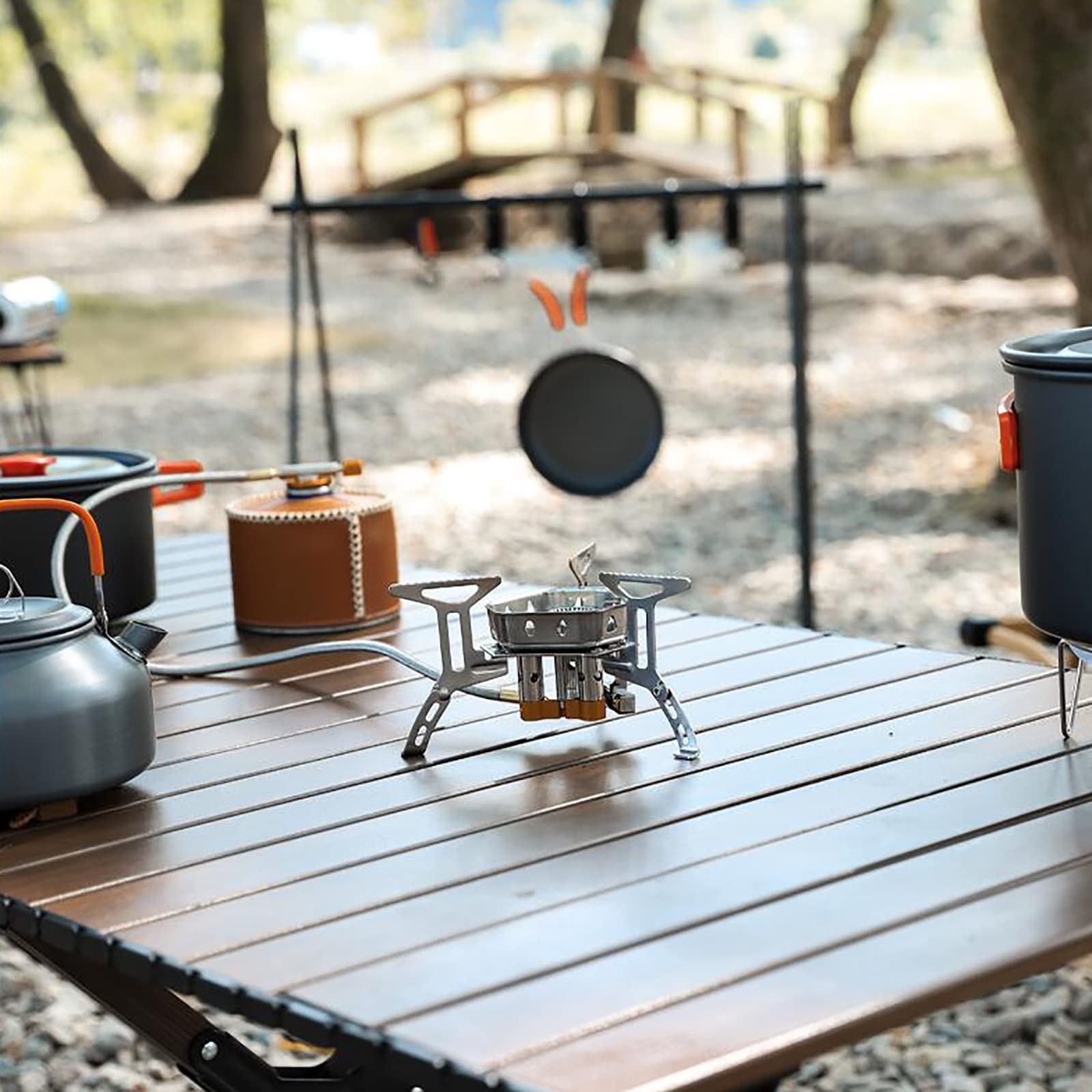 Fornello da campeggio Acciaio Inox, Fornellino Pieghevole Ultraleggero e Durevole, fornello da campeggio a gas outdoor, Mini fornello da campeggio con Custodia Portatile per Picnic Trekking BBQ