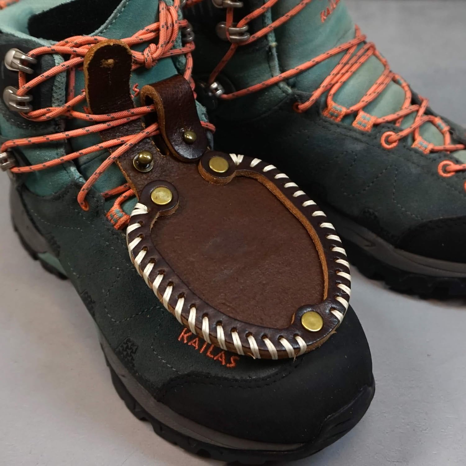 Tas Trost Leather Gun Barrel Rest,Toe Protector Padded for Hunting Trap and Skeet Shooters,Hunting Accessories (Brown) : Sports & Outdoors