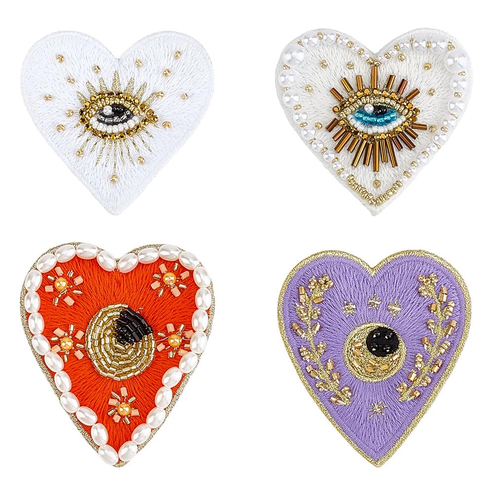 MAYJOYDIY 4 toppe con perline a forma di cuore con occhi malvagi, 4 stili, ricamate a mano, con strass, da cucire, per vestiti, jeans, giacche, borse, scarpe