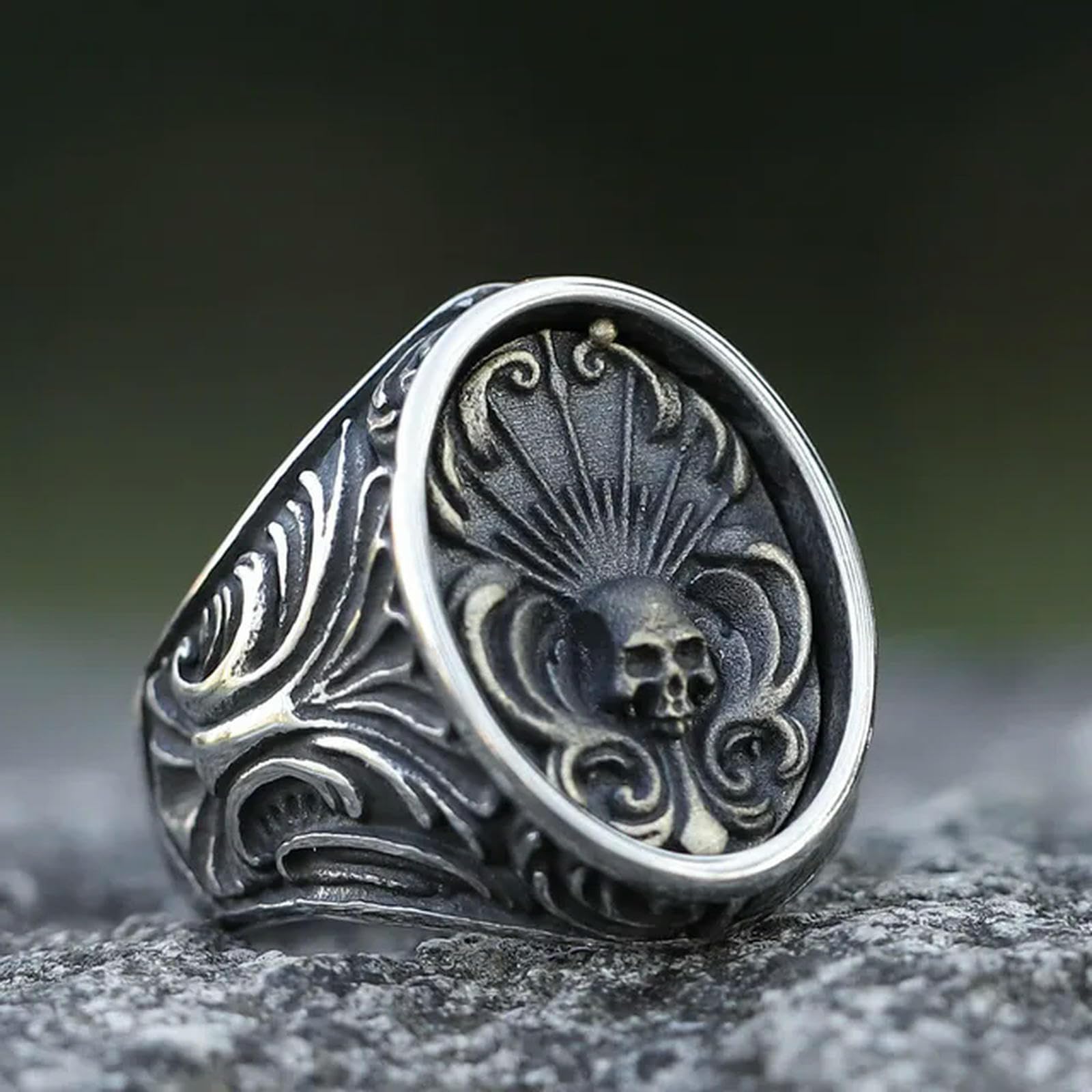 New Men's Exaggerated Skull Ring Men's Gothic Personality Punk Ring Fashion Accessories Party Jewelry Vintage
