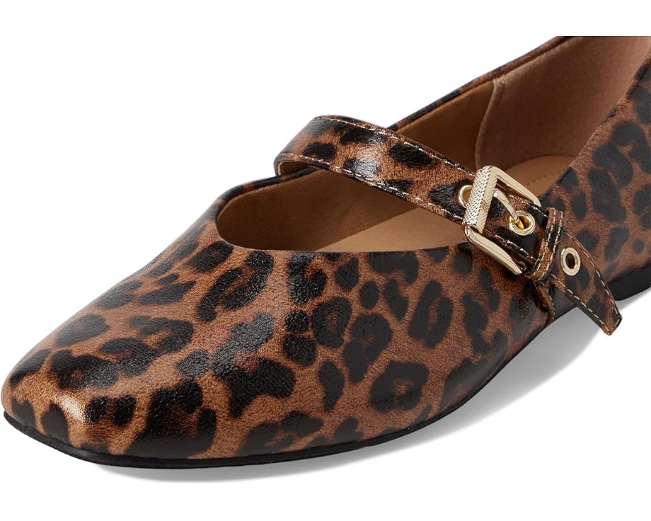 DV by Dolce Vita Mulaney - Right View