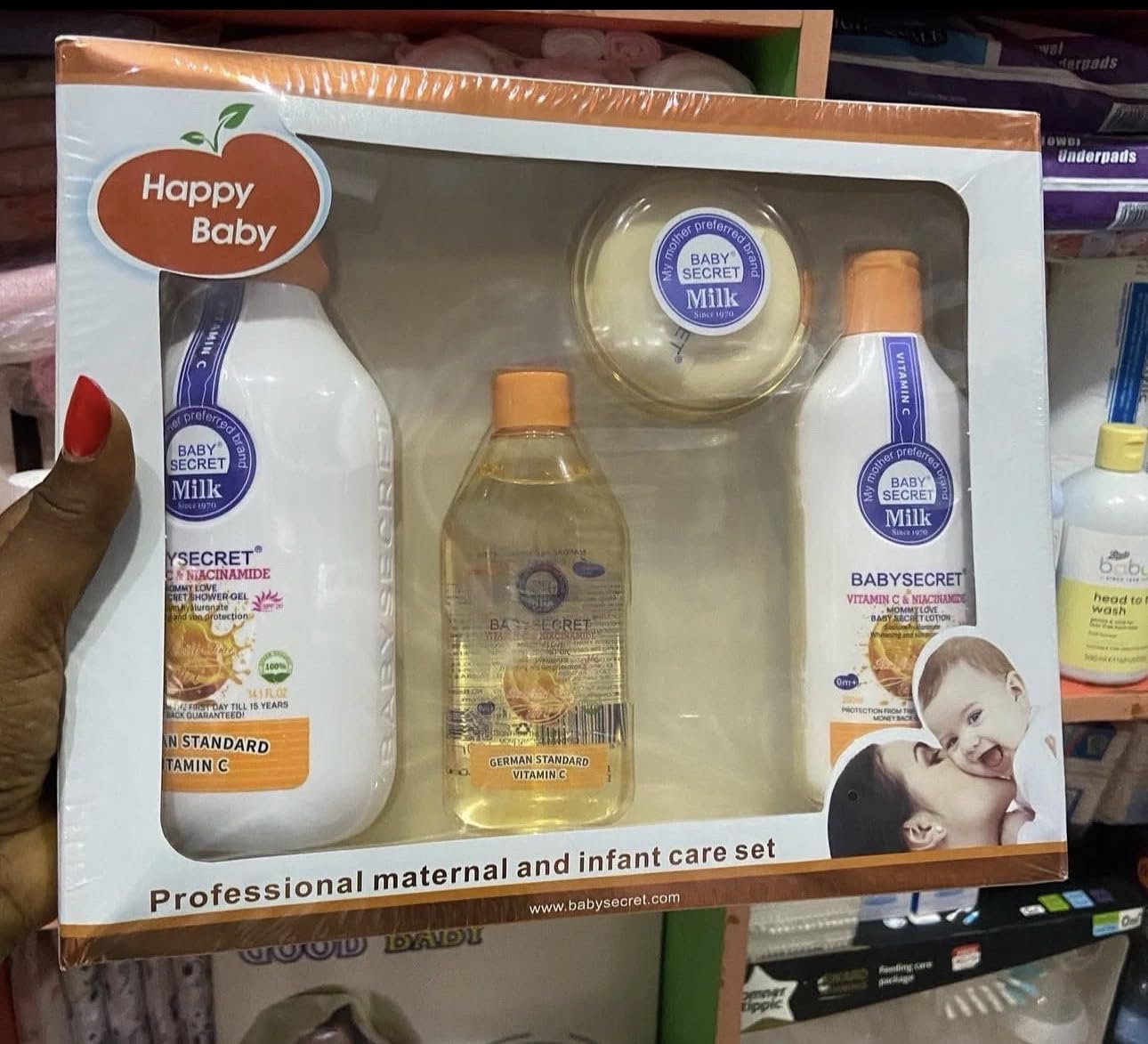 Baby Secret Vitamin C & Niacinamide 4-in-1 Skin Brightening Set. Lotion 200ml, oil 120ml, powder 60g & shower gel 500ml