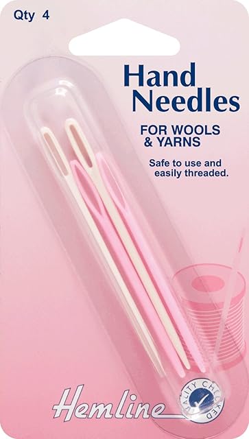 Hemline H211.A | Plastic Wool Hand Sewing Needles 2 Sizes | Pack Of 4