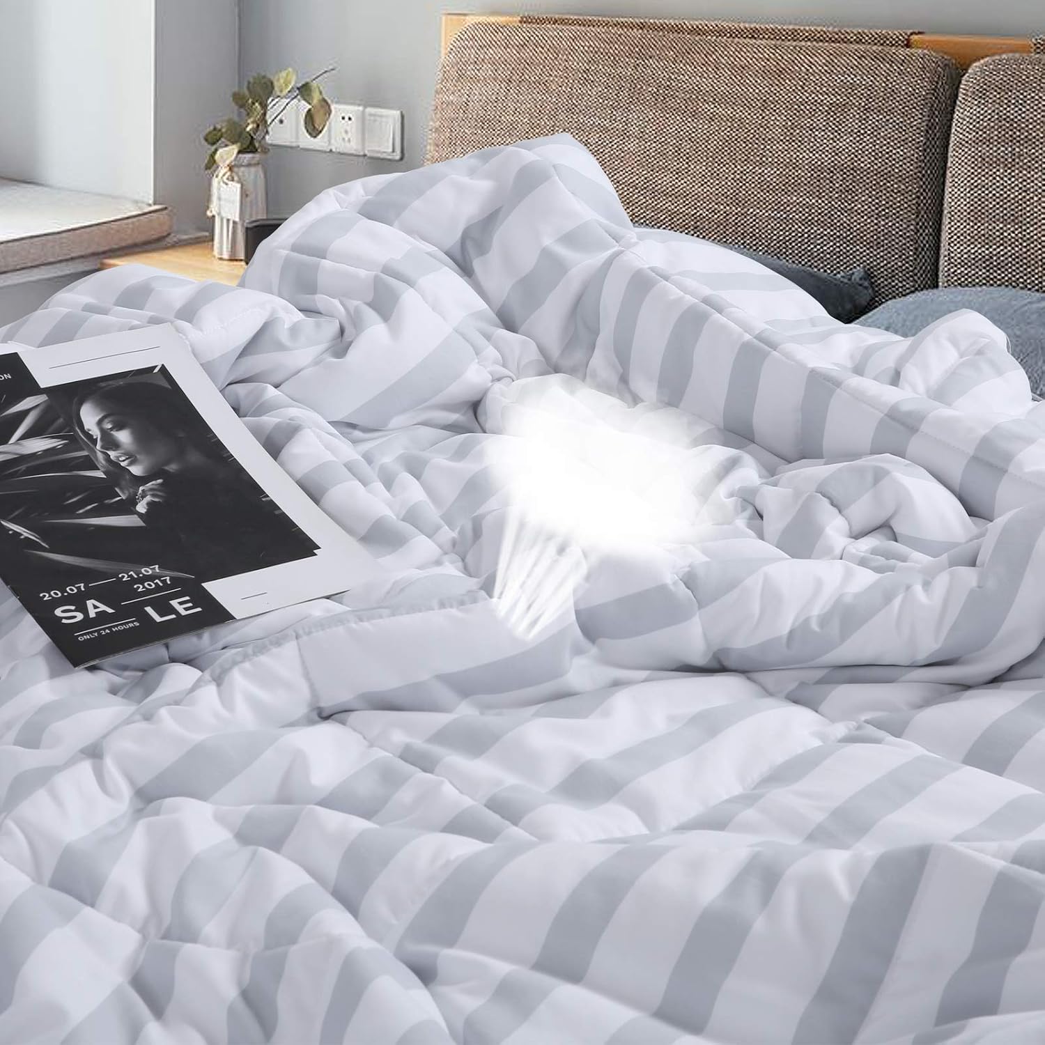 EDILLY Luxury Down Alternative Quilted Queen Comforter-Stand Alone Comforter for Queen Size Bed,Year Round Duvet Insert with 4 Corner Tabs,88''x 88'',Gray White Stripe