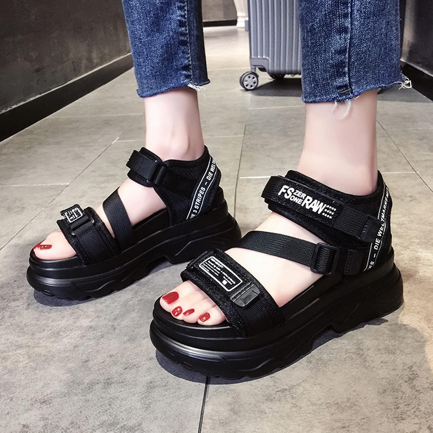 Amazon.co.jp: HARFAR Sports Sandals, Thick Sole Sandals, Women's, Thick  Sole, Fashion Sandals, Sposan, 3.1 inches (8 cm), Easy Walking, Sandals,  Ankle Strap, Strap Sandals, Flat, White, Black, Open Toe, Easy to Walk,