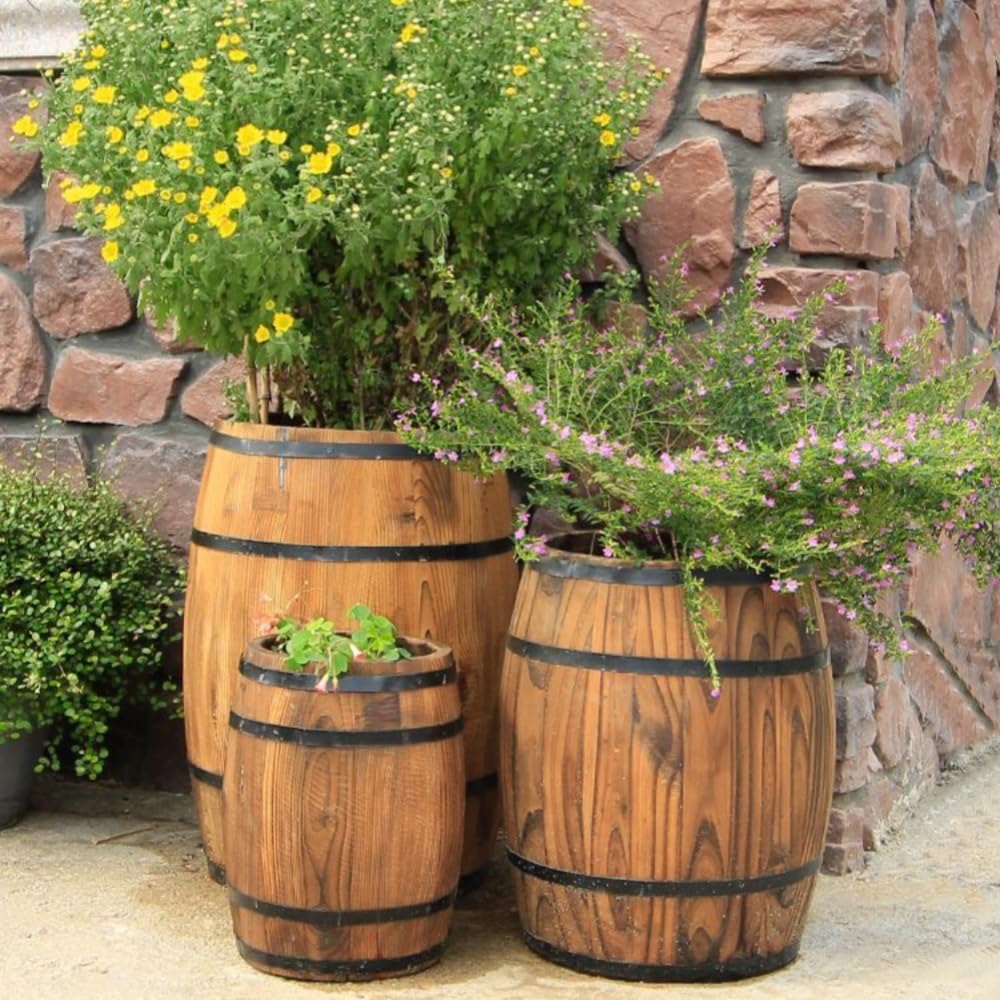 Kreatywna donica na beczkę whisky, wielofunkcyjna donica ogrodowa i tarasowa z litego drewna (70 cm) - rustykalna dekoracja zewnętrzna dla kwiatów i roślin - trwała i stylowa drewniana beczka