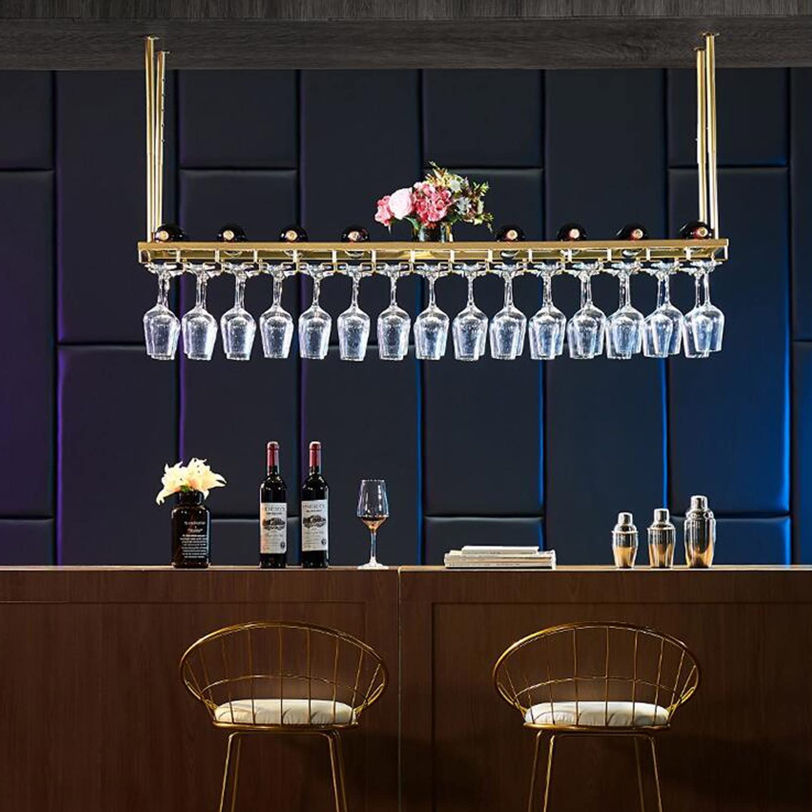 Étagère à vin suspendue en fer pour optimiser l'espace des bars