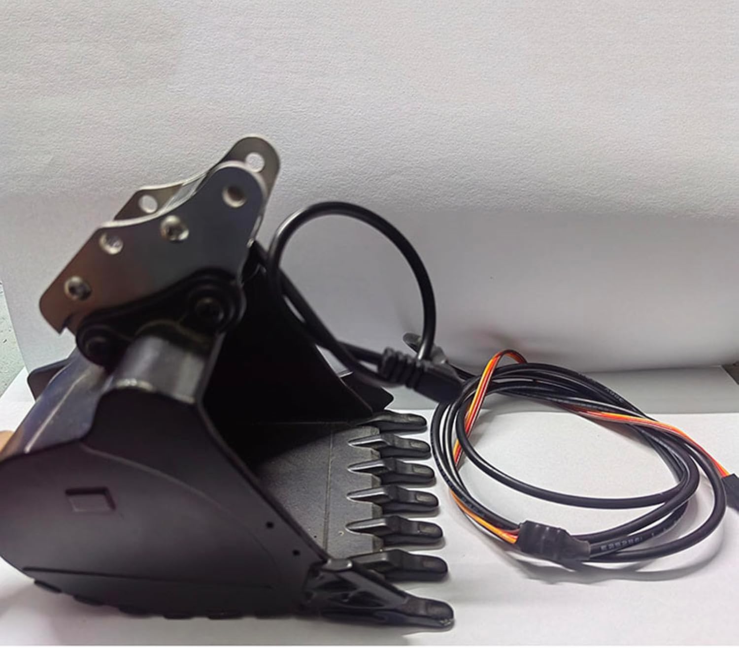 RC Car Electric Bucket Changer, Metal RC Excavator Engineering Car Replacement Accessory Bucket for Huina Cabriolet K336gc K961