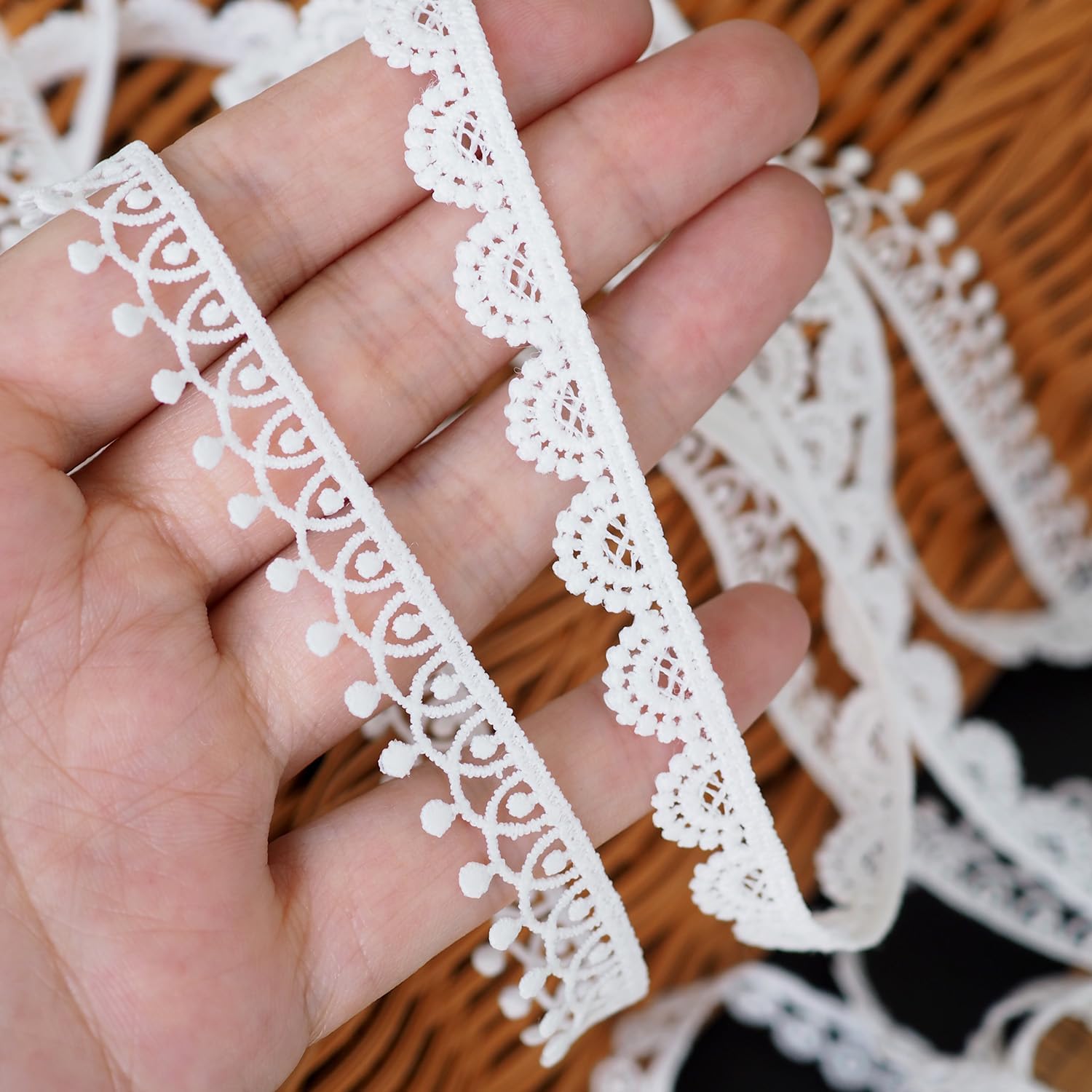 15 Styles of Very Narrow lace Ribbon lace Lace Trim for DIY Sewing Craft Supply Christmas Package Wedding Decoration Craft Hair Bow Making Length About 1m/1.1 Yards (White)