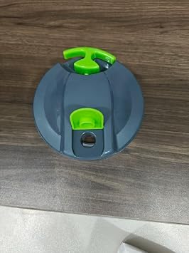 Manual Food Processor Vegetable Chopper, Compact Hand Pull Cord Garlic Crusher Onion Dicer for Herbs, Carrots, Pears 500ml(green)