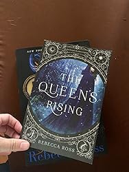 Amazon.com: The Queen's Rising (The Queen's Rising, 1): 9780062471345 ...