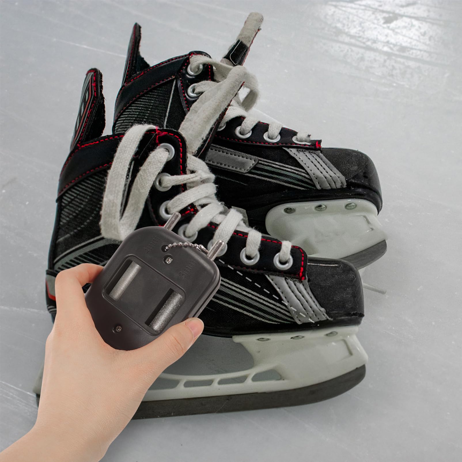 Toddmomy Aiguiseur de Lames de Patinage Portable Outil de Meulage pour Lames de Patins Artistiques Hockey Compact et Durable Accessoire de Patinage Multifonctionnel