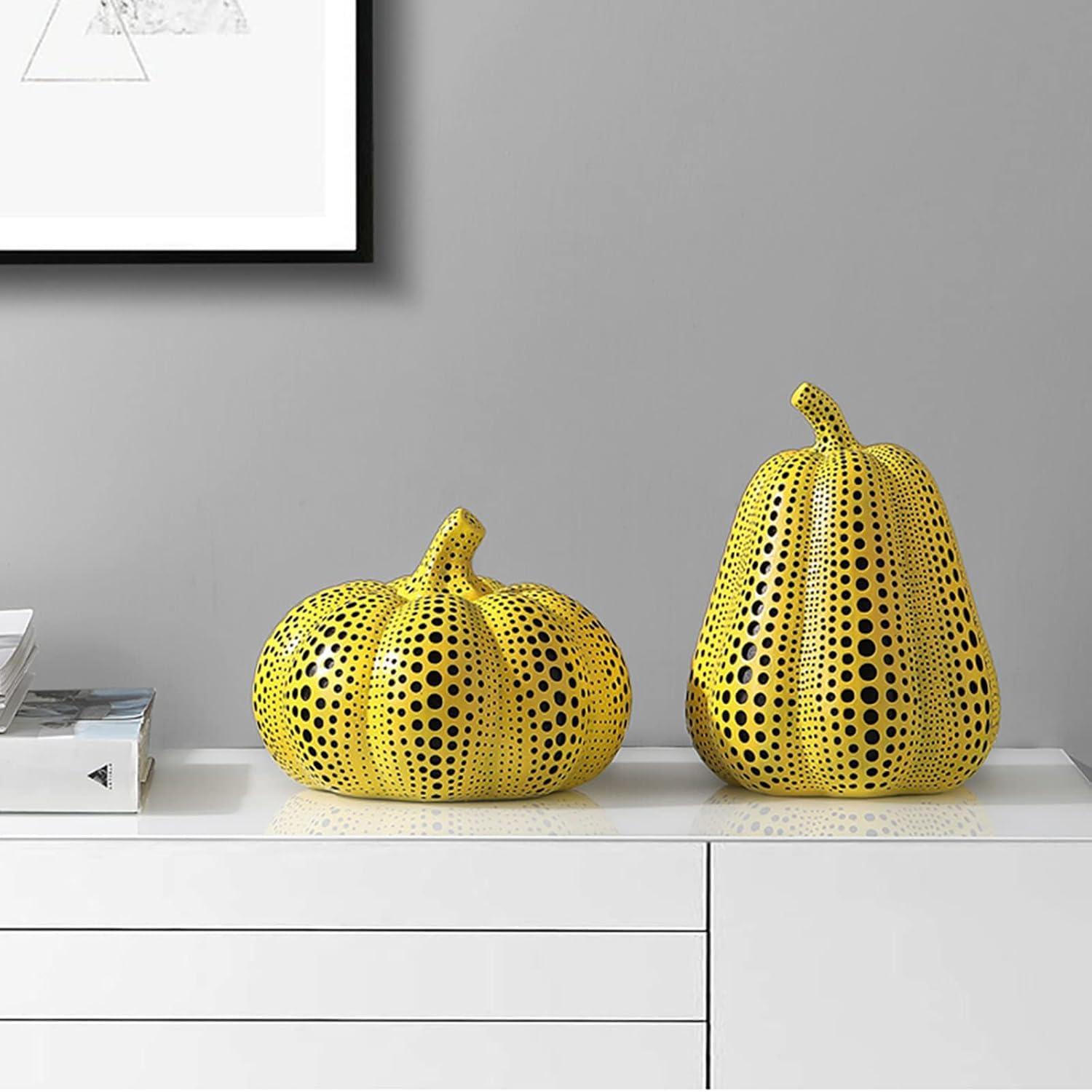 Wystrój biura domowego statuetka artystyczna, rzeźba z żywicy w kształcie dyni na biurko, nowoczesny element dekoracyjny, 20,5 x 16 cm