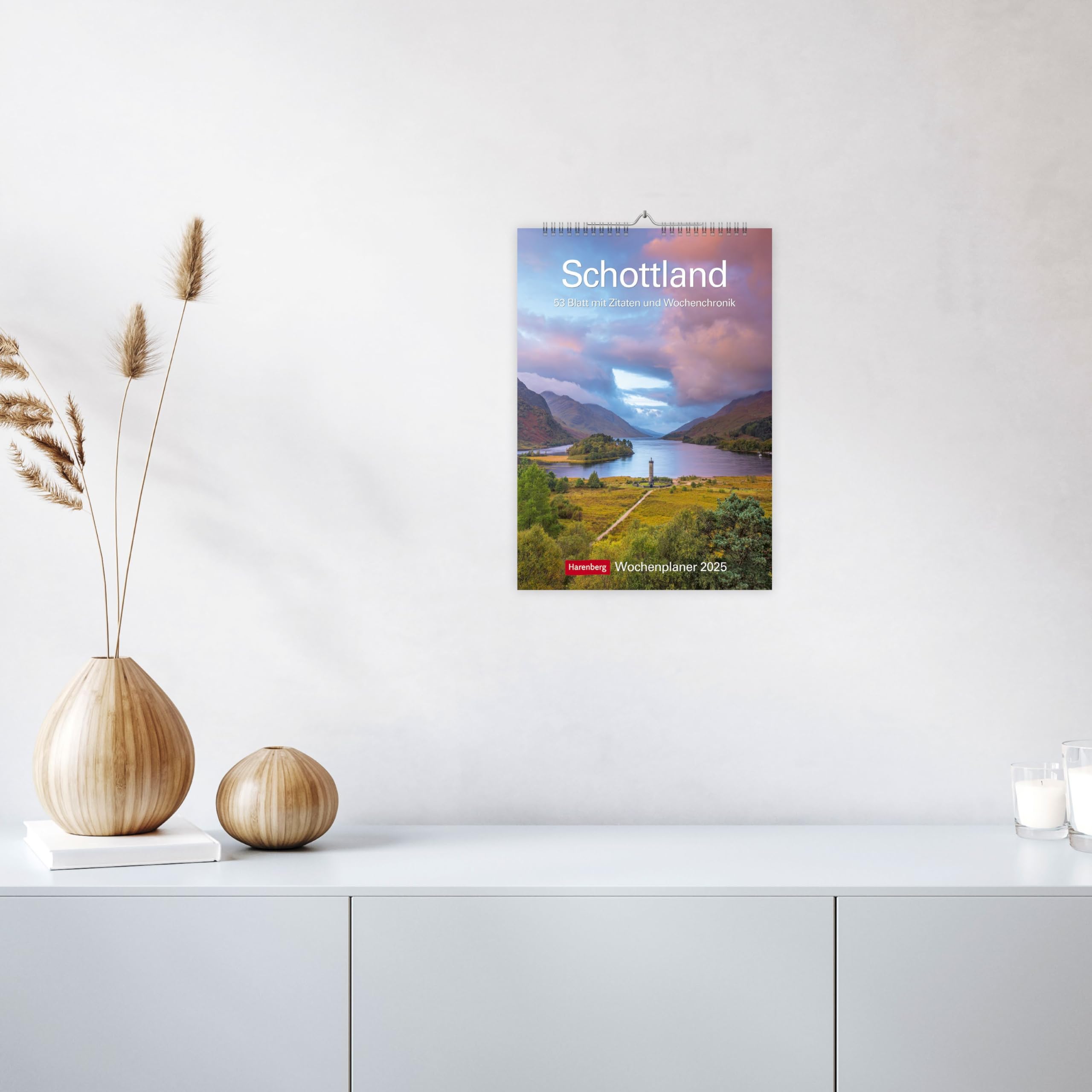 Scotland Weekly Planner 2025-53 Sheets with Quotes and Weekly Chronicle: Beautiful and Practical: Diary with Great Photos of Scotland - Image 2