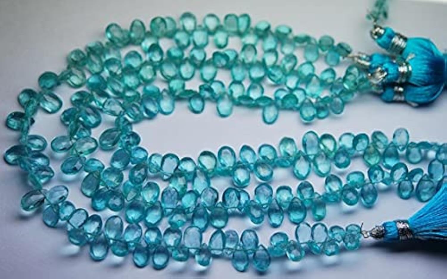 Apatite bleue briolette LKBEADS de qualité supérieure en fil de 8 pouces pour joaillerie