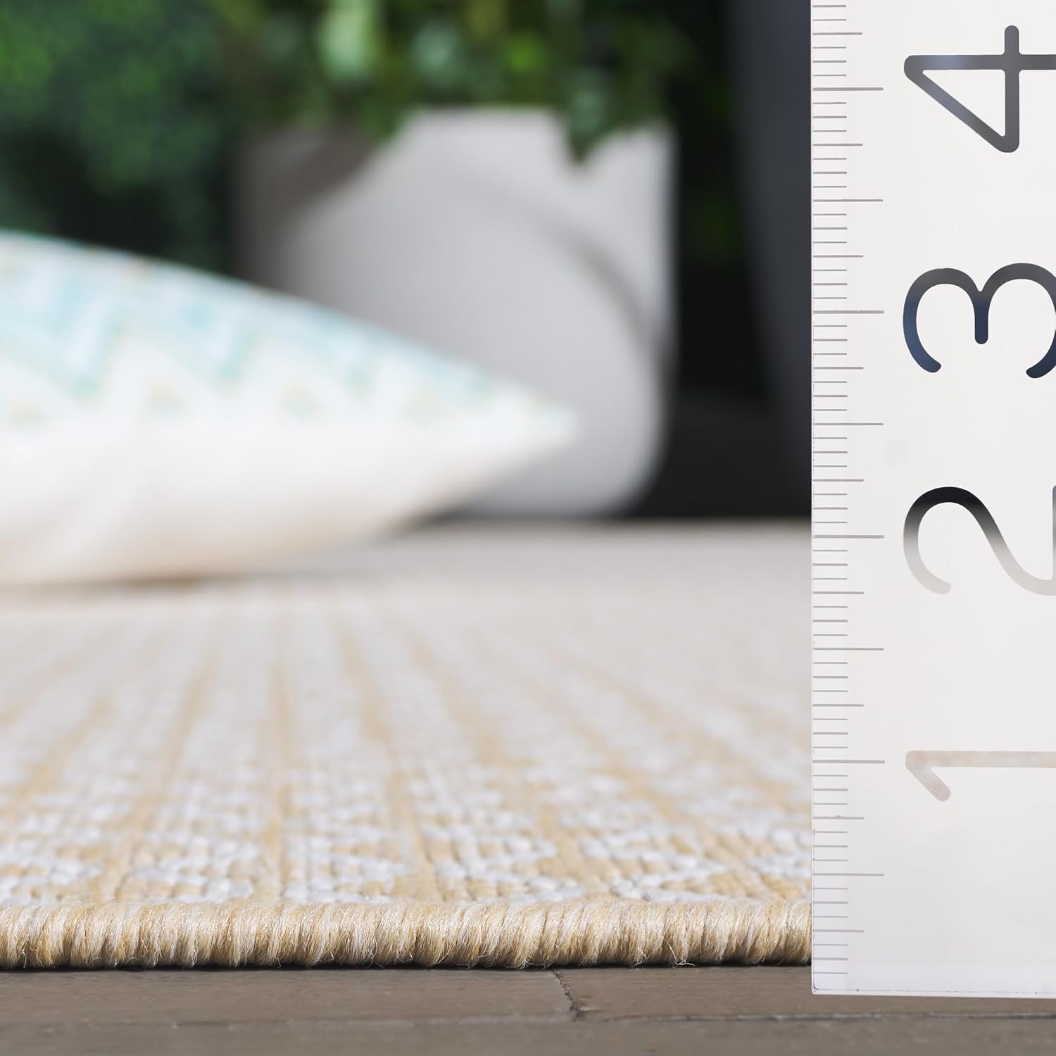 SAFAVIEH Washable Rug Outdoor Terrace Collection - 5'3" x 7'6", Beige & Ivory, Non-Shedding & Easy to Clean, Ideal for Patio, Backyard, Mudroom (TER804B)