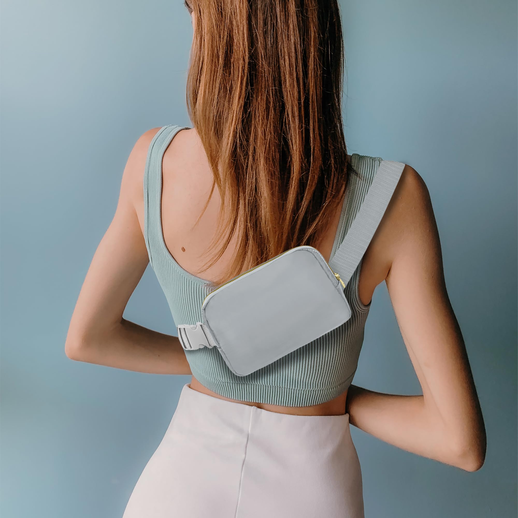 Riñonera para correr para mujeres y hombres, bolsa cruzada con correa ajustable para senderismo, entrenamiento, deportes, viajes, Negro y gris claro., Universal