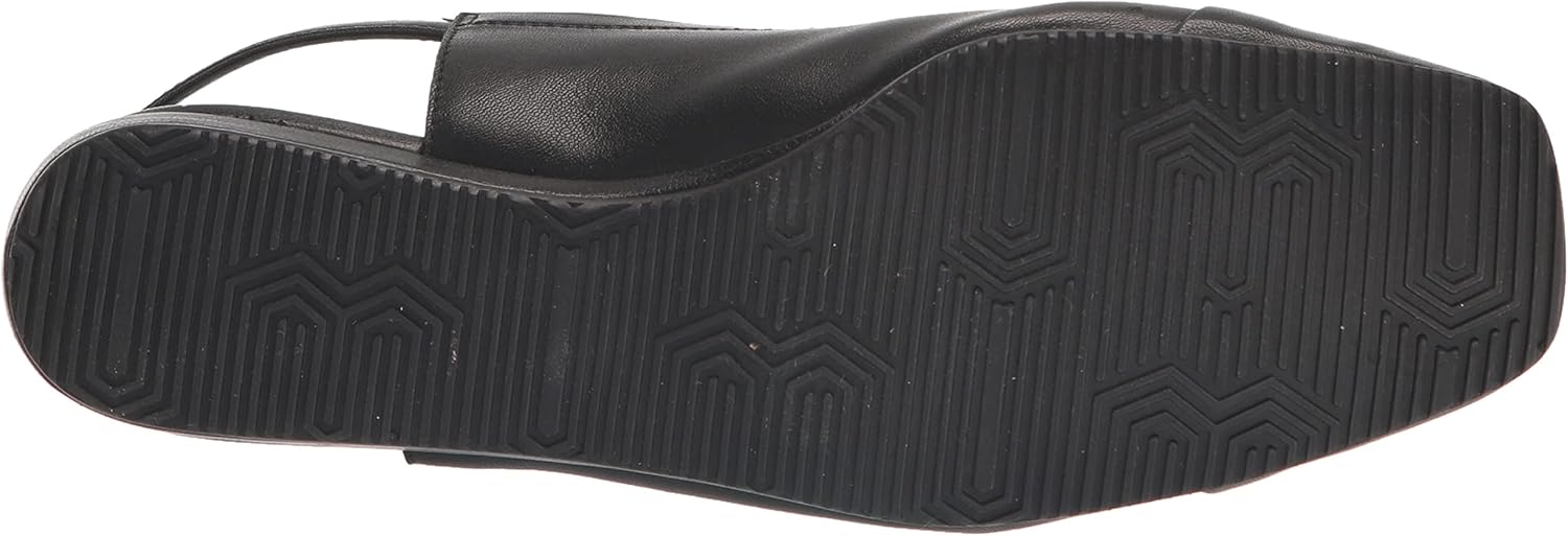 SoftWalk Women's Vittoria