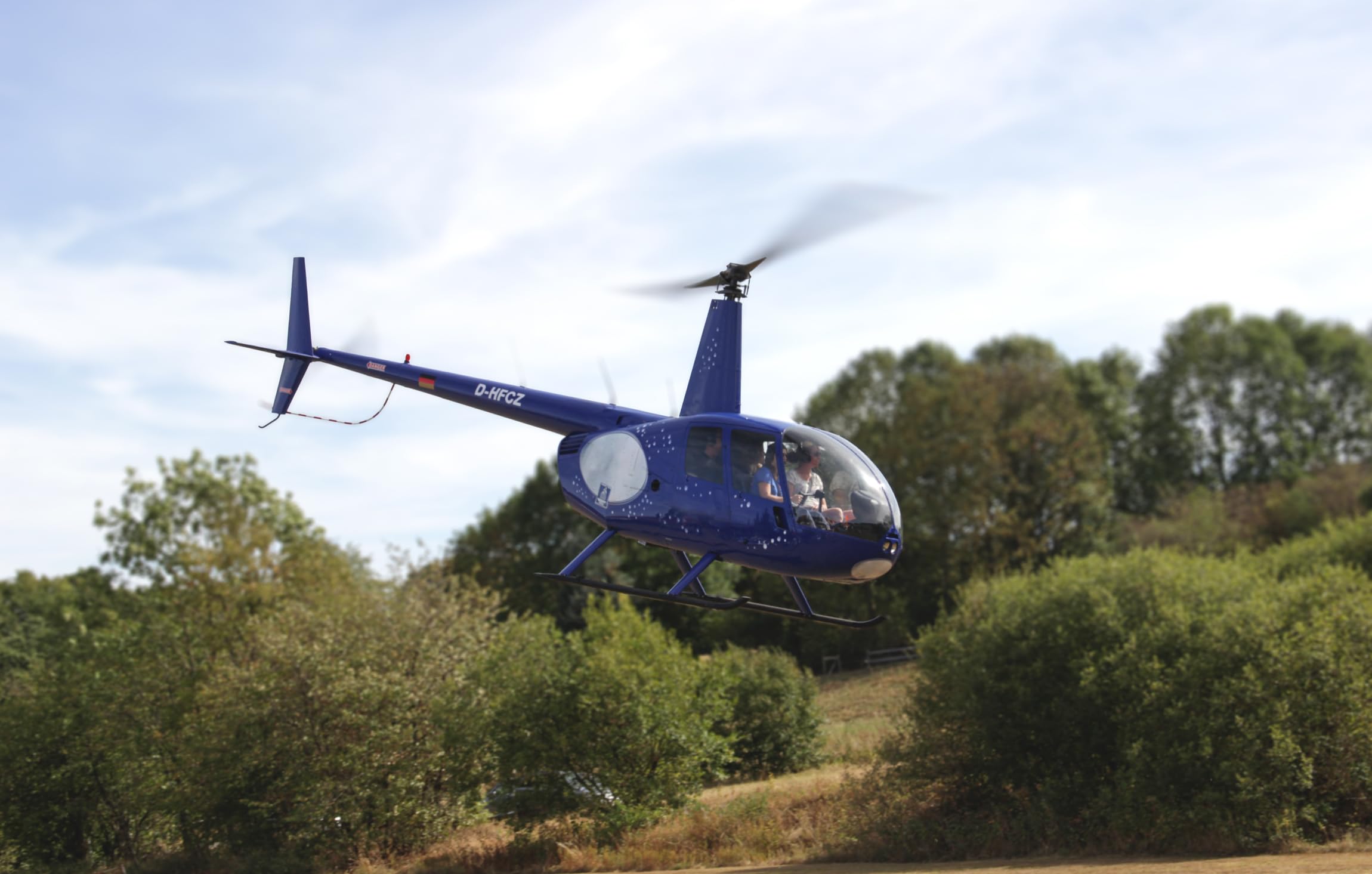 JOCHEN SCHWEIZER Geschenkgutschein: Hubschrauber Rundflug Gießen (30 Min.)