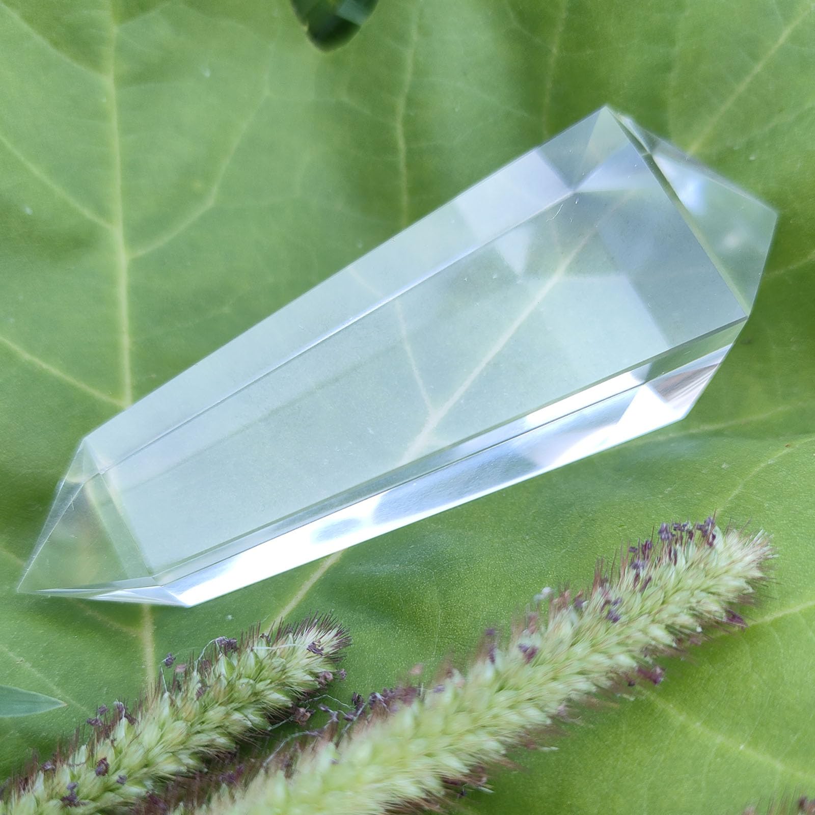 28" Vogel-Cut Crystal Wand 4 Sided Vogel Crystal Vogal Cristal Vogel Cut Crystals Clear Double Terminated Himalayan Crystal Natural High Altitude Vogal Crystal Healing Quartz voegel Chakra